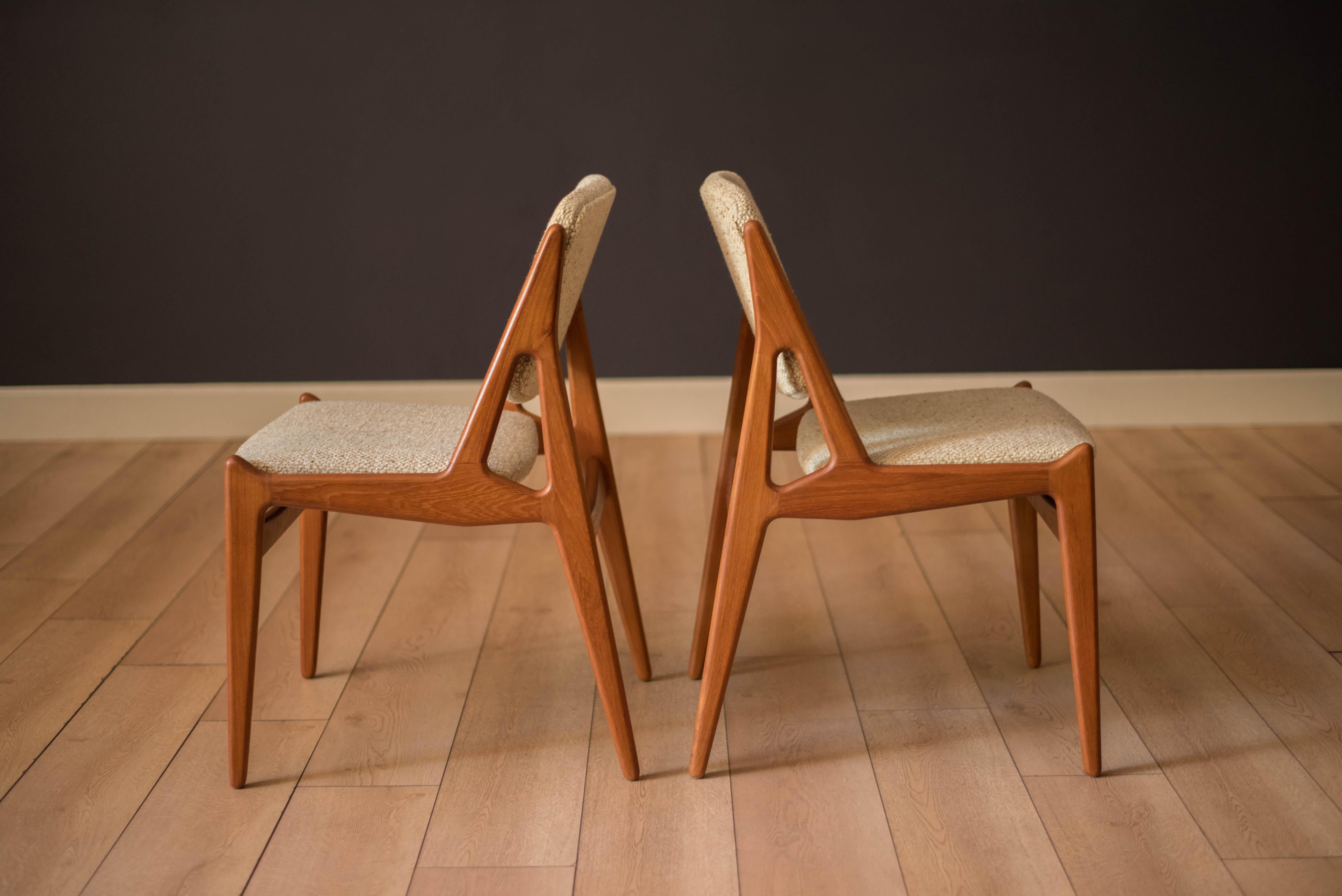 Vintage Set of Eight Danish Ella Teak Tilt Back Dining Chairs by Arne Vodder 3