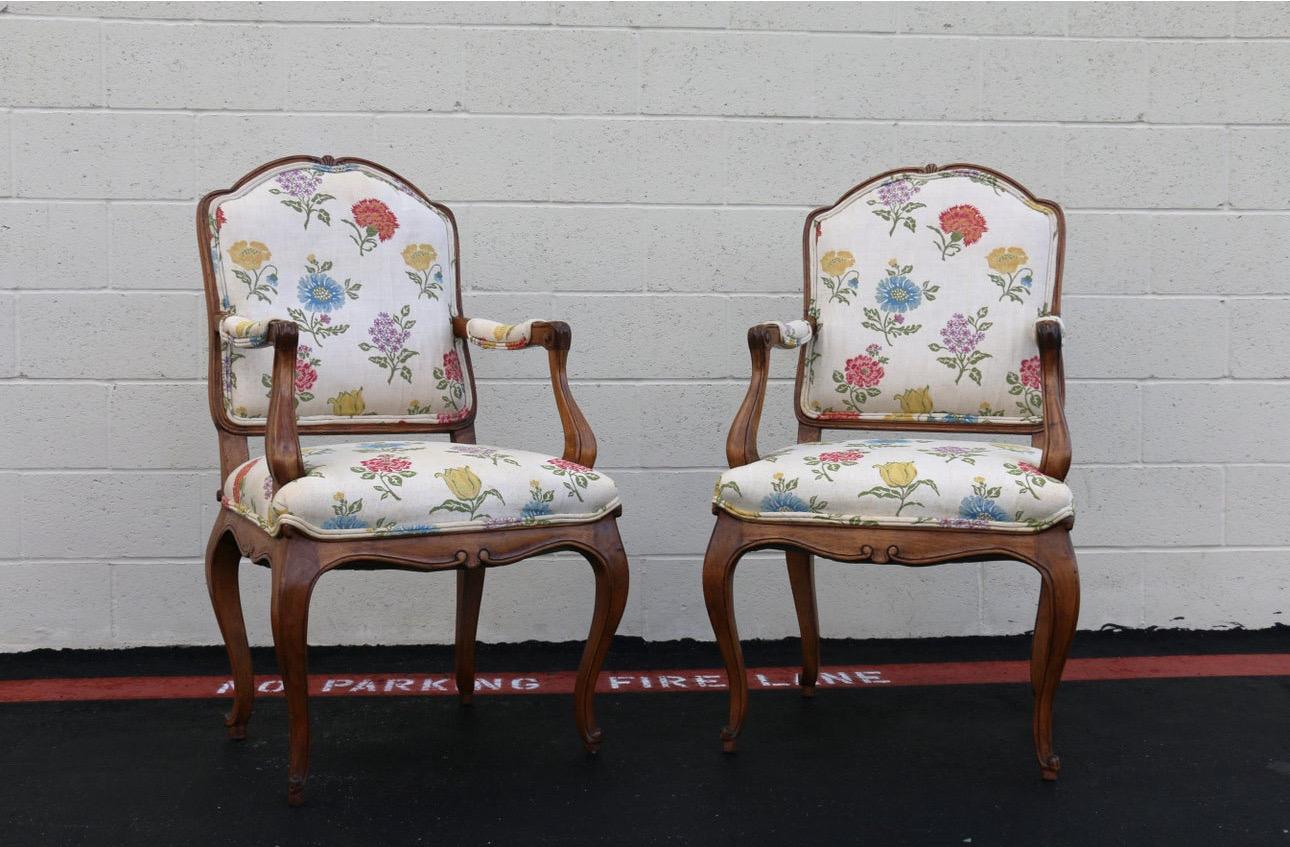 American Vintage Set of Eight French Provincial Louis XV Style Dining Armchairs For Sale