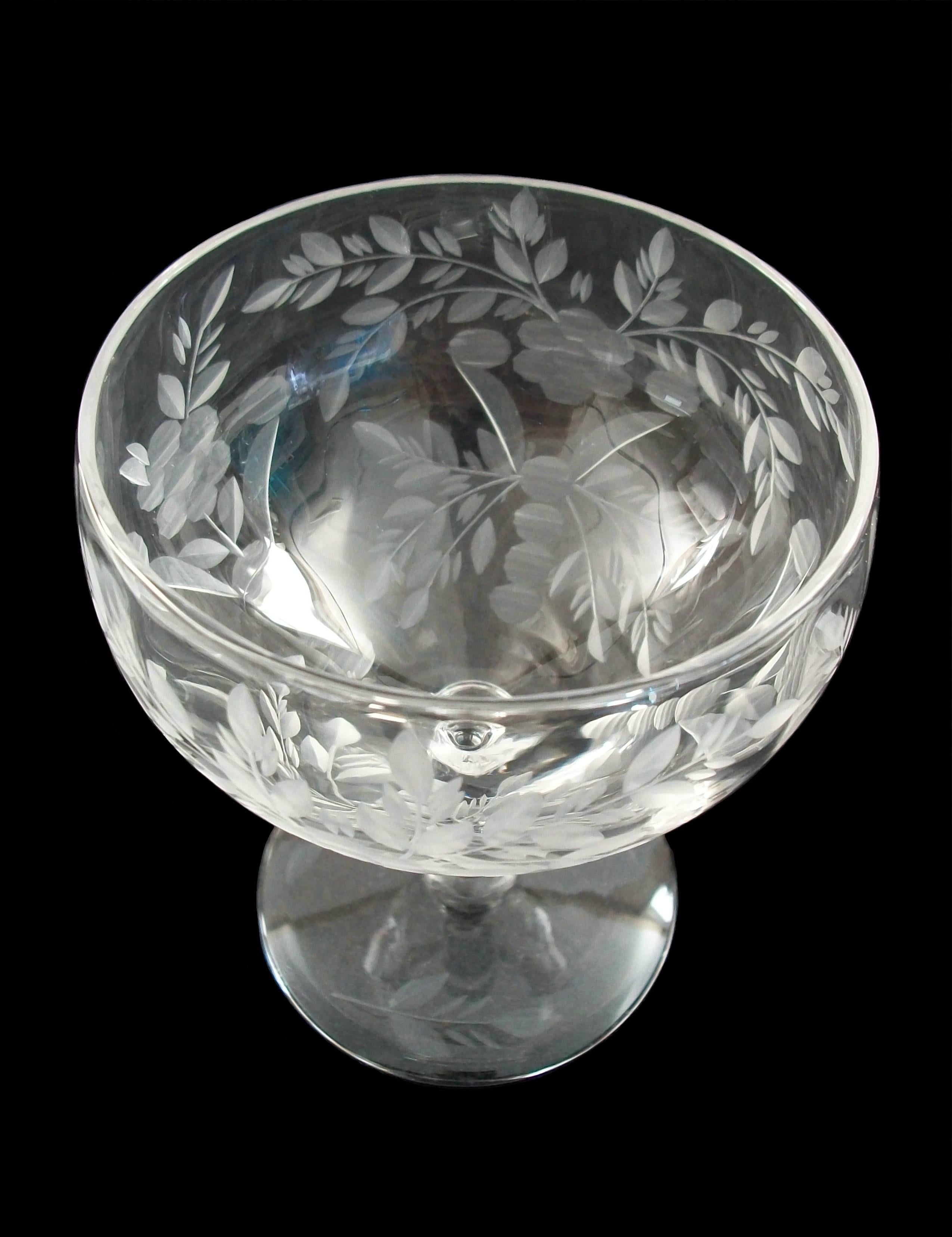 Romantic Vintage Set of Eight Wheel Cut Crystal Champagne Coupes - Circa 1930's For Sale