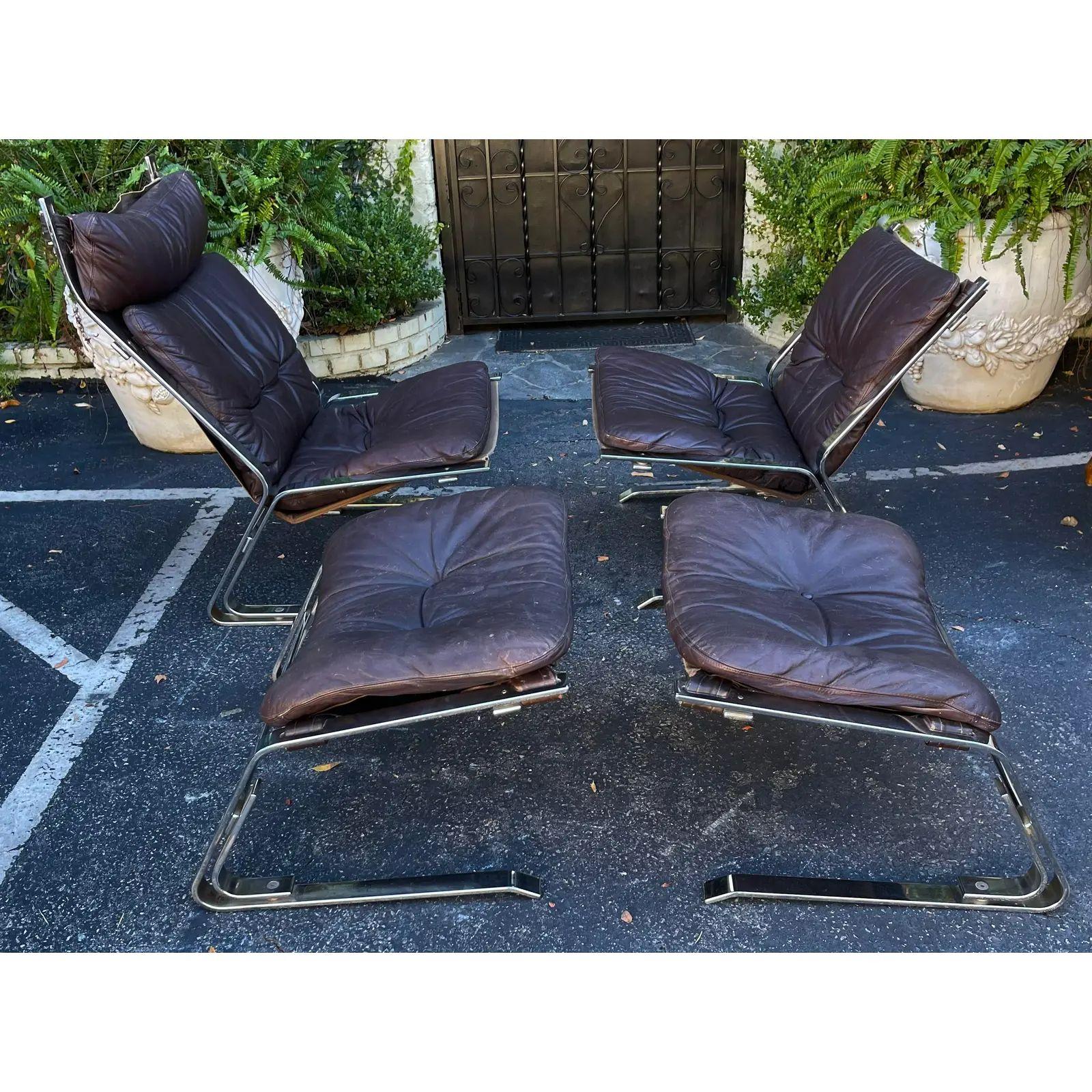 Conjunto vintage de sillones y otomanas 