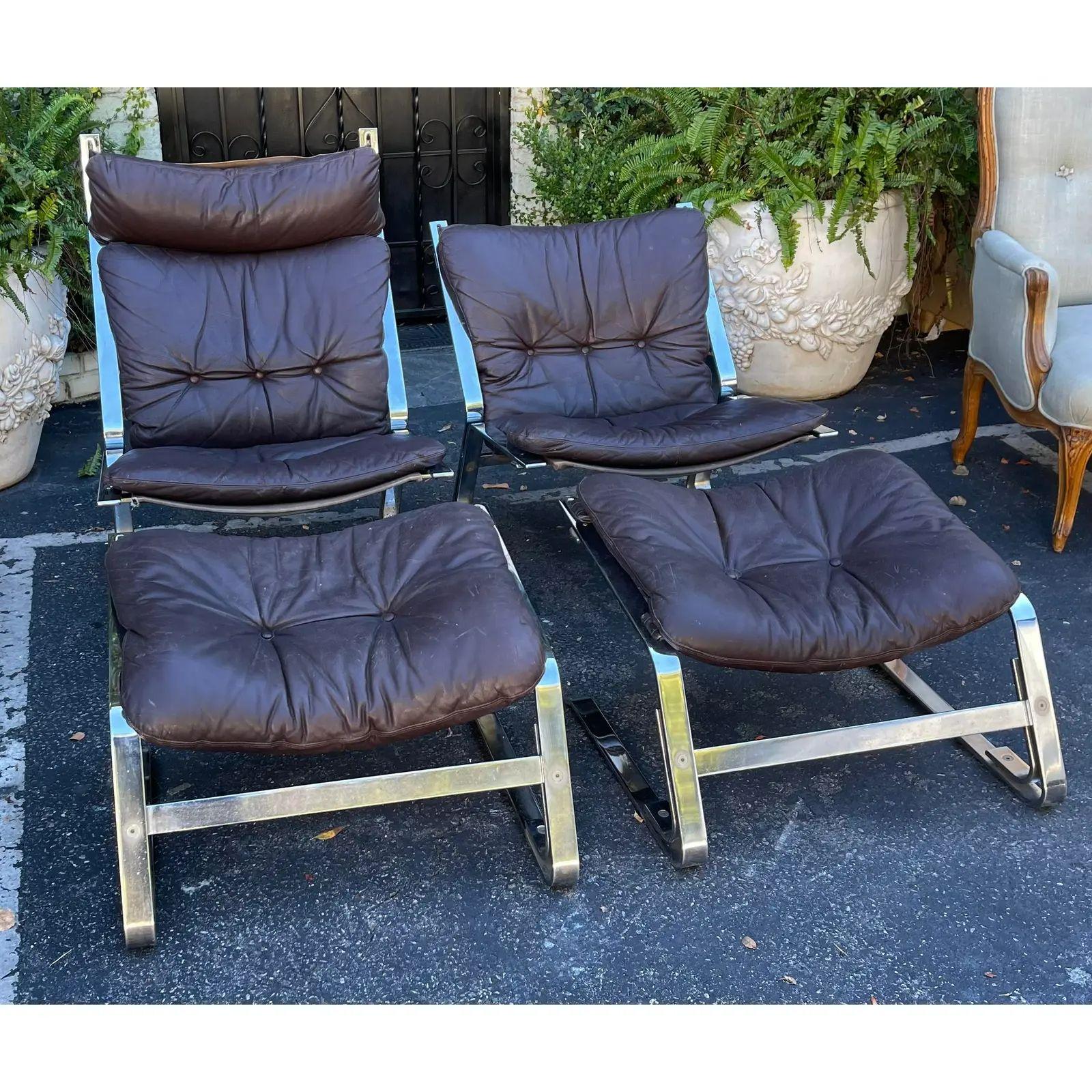 Conjunto vintage de sillones y otomanas 