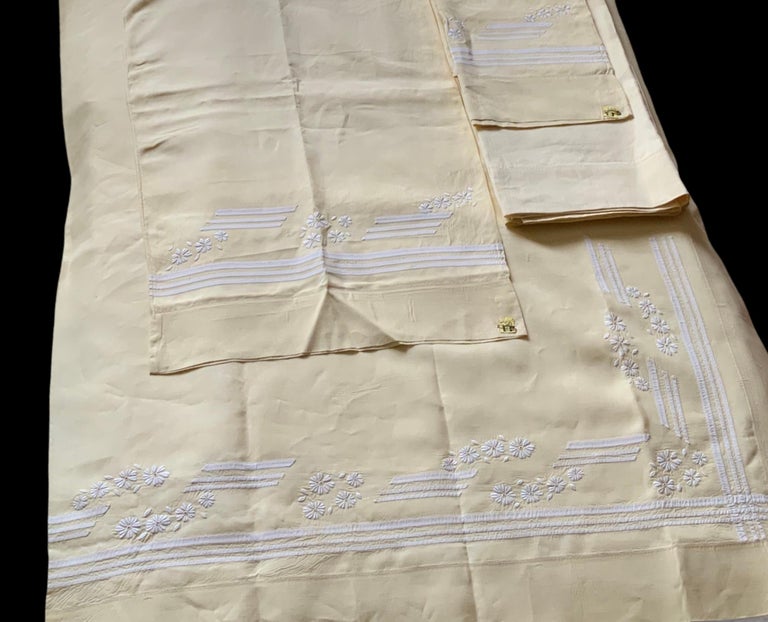 Vintage Set of Embroidered Bed Linen Full/Queen Flat Sheets/Pillowcases