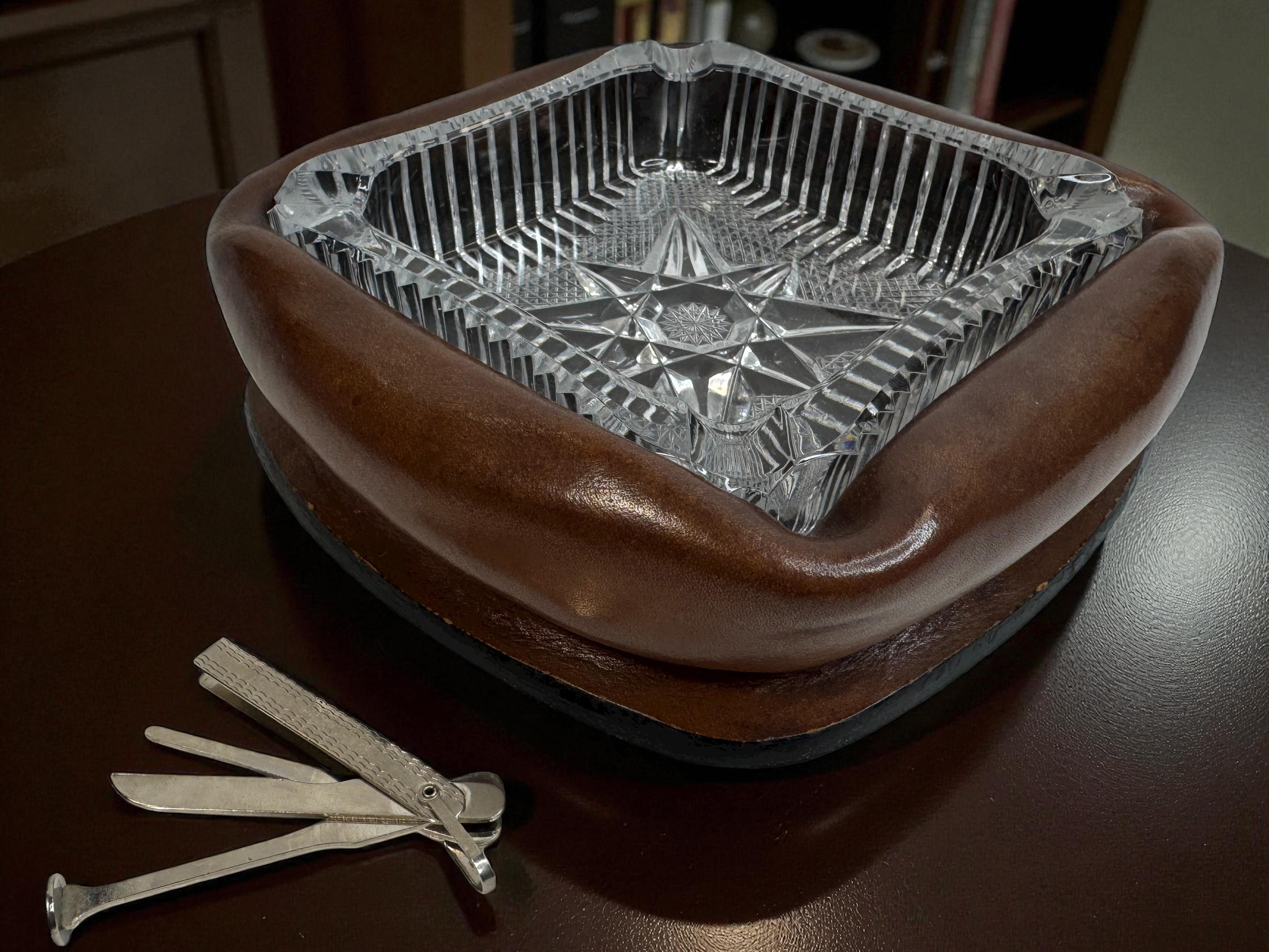 Vintage Set von Fife Leder Schreibtisch Zubehör, Mitte des 20. Jahrhunderts Italien 1950er Jahre im Angebot 14