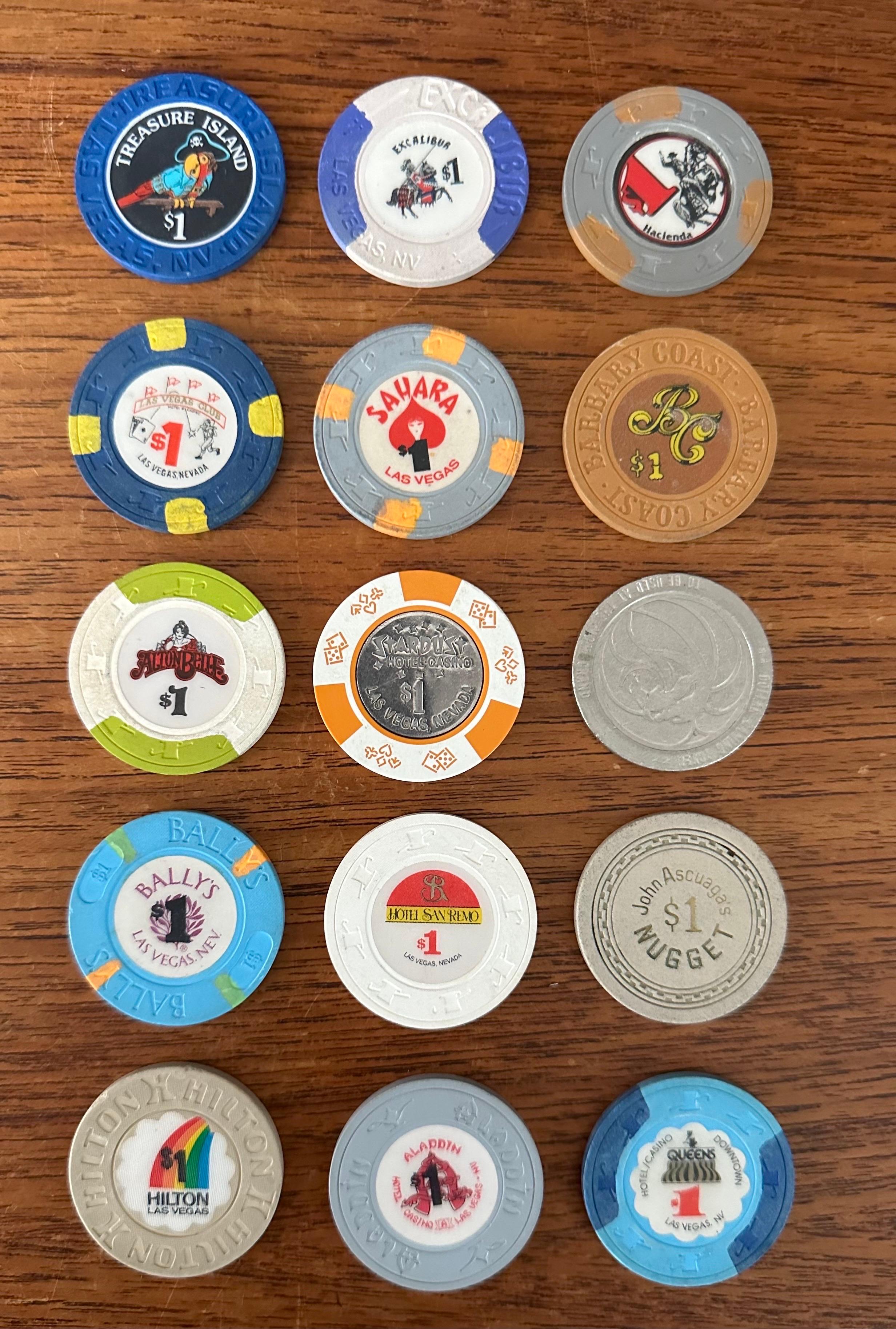 Mid-Century Modern Vintage Set of Fifteen Las Vegas $1 Poker Chips For Sale