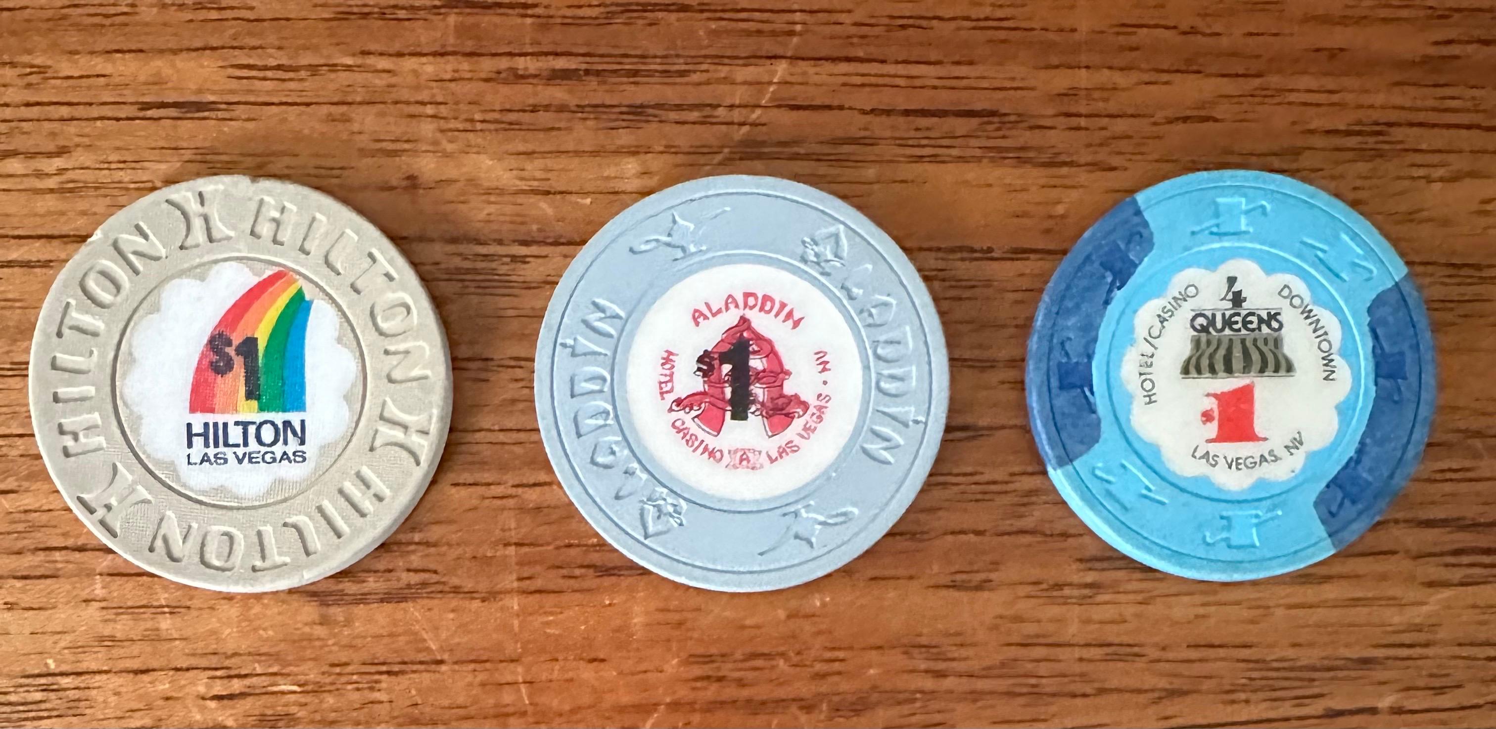 Bakelite Vintage Set of Fifteen Las Vegas $1 Poker Chips For Sale