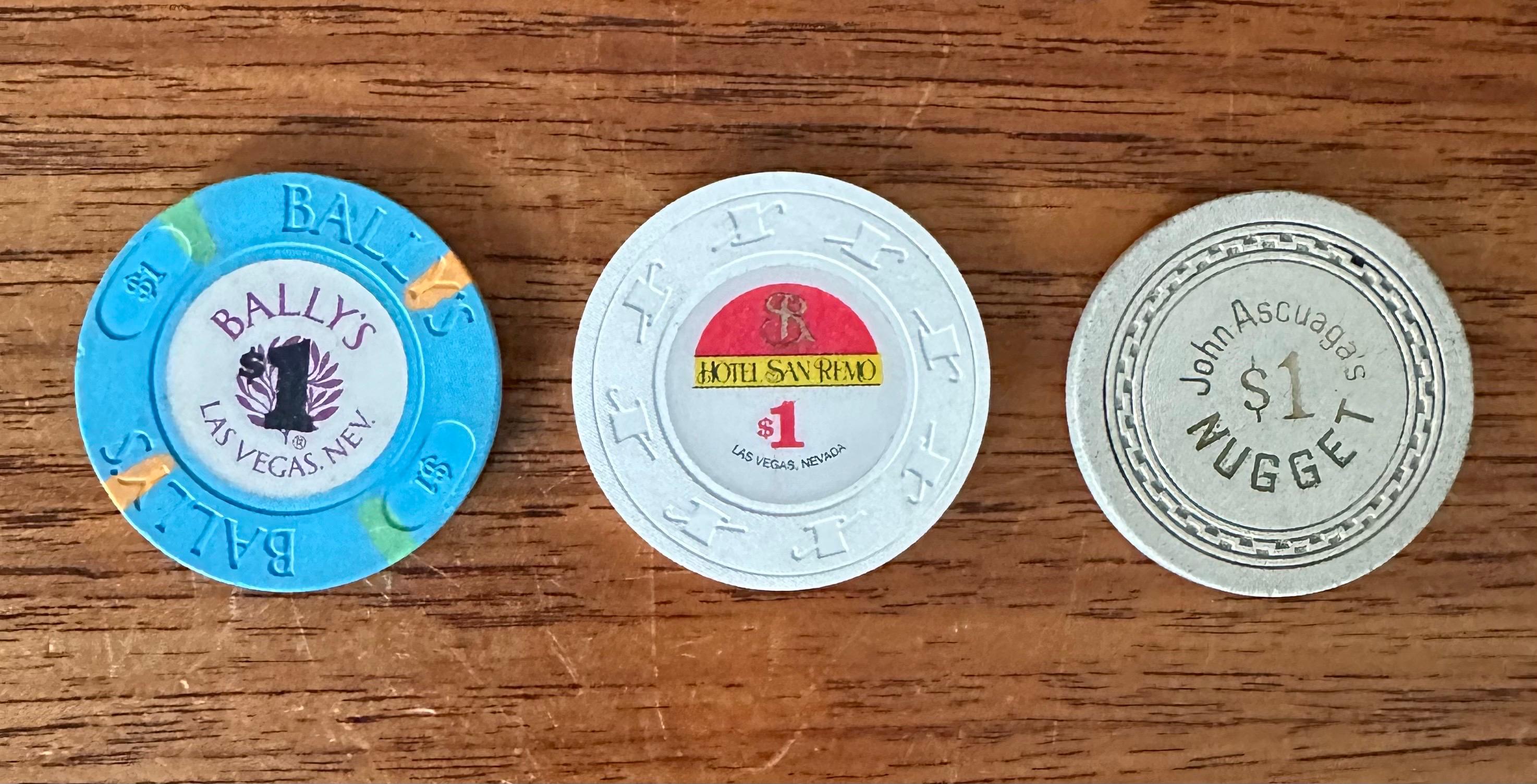 Vintage Set of Fifteen Las Vegas $1 Poker Chips For Sale 1