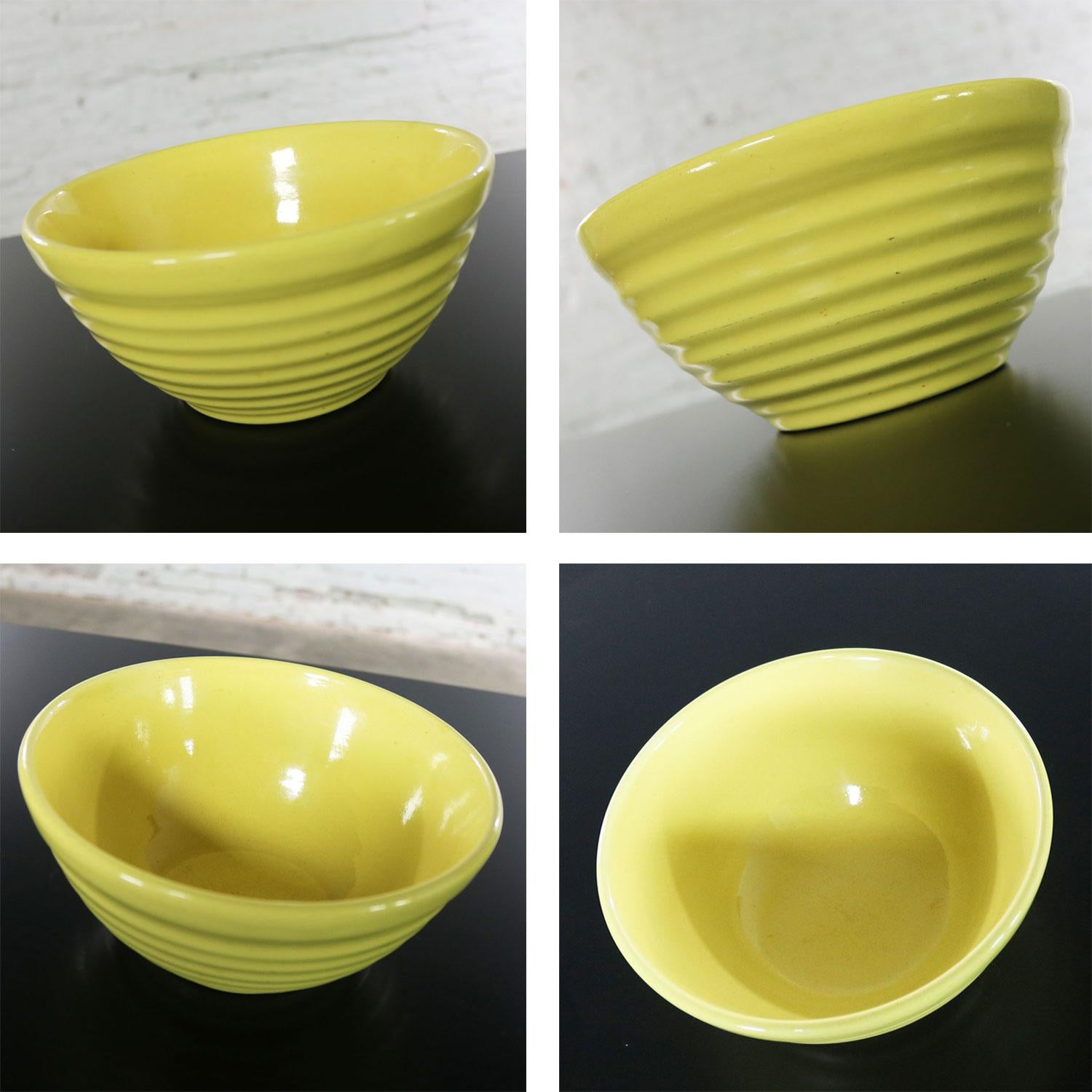 Vintage Set of Five Bauer Multi-Color Ringware Nesting Mixing Bowls 2