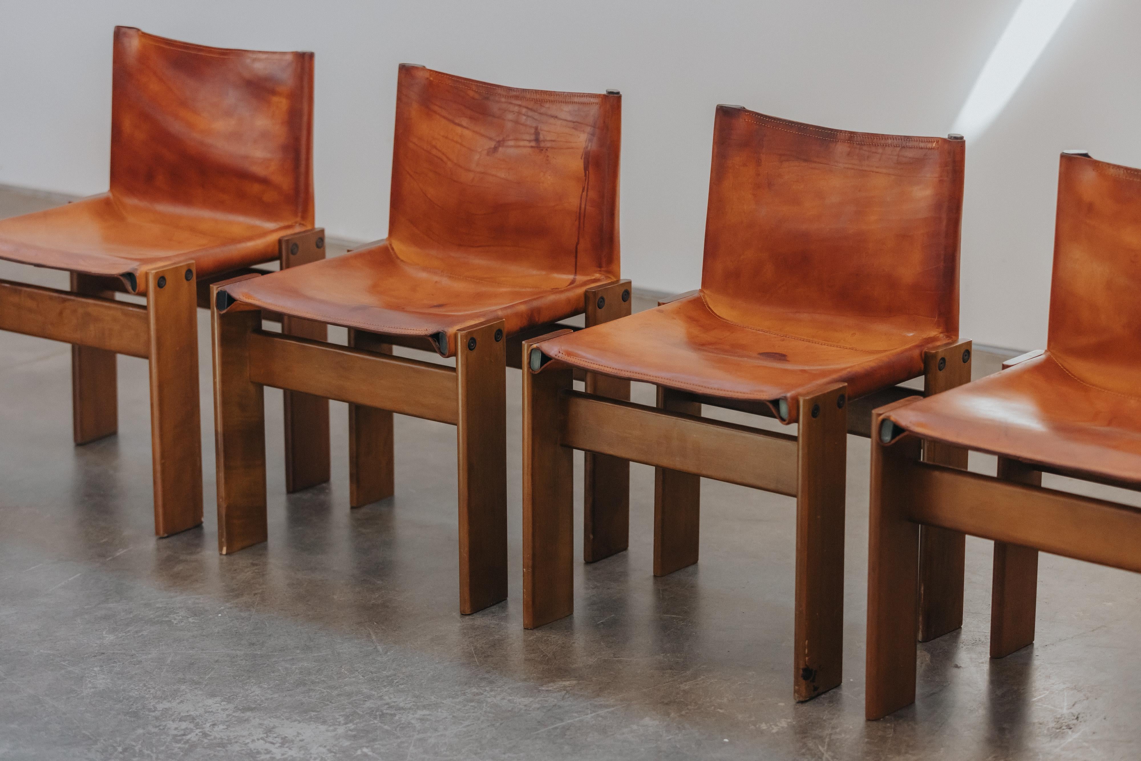 Fine XX secolo Set di quattro sedie 