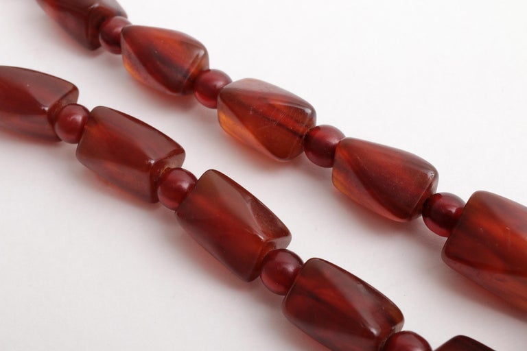 Lot De 4 Colliers Anciens Style Bakélite Ou Ambre - Années 1960 - Occasion