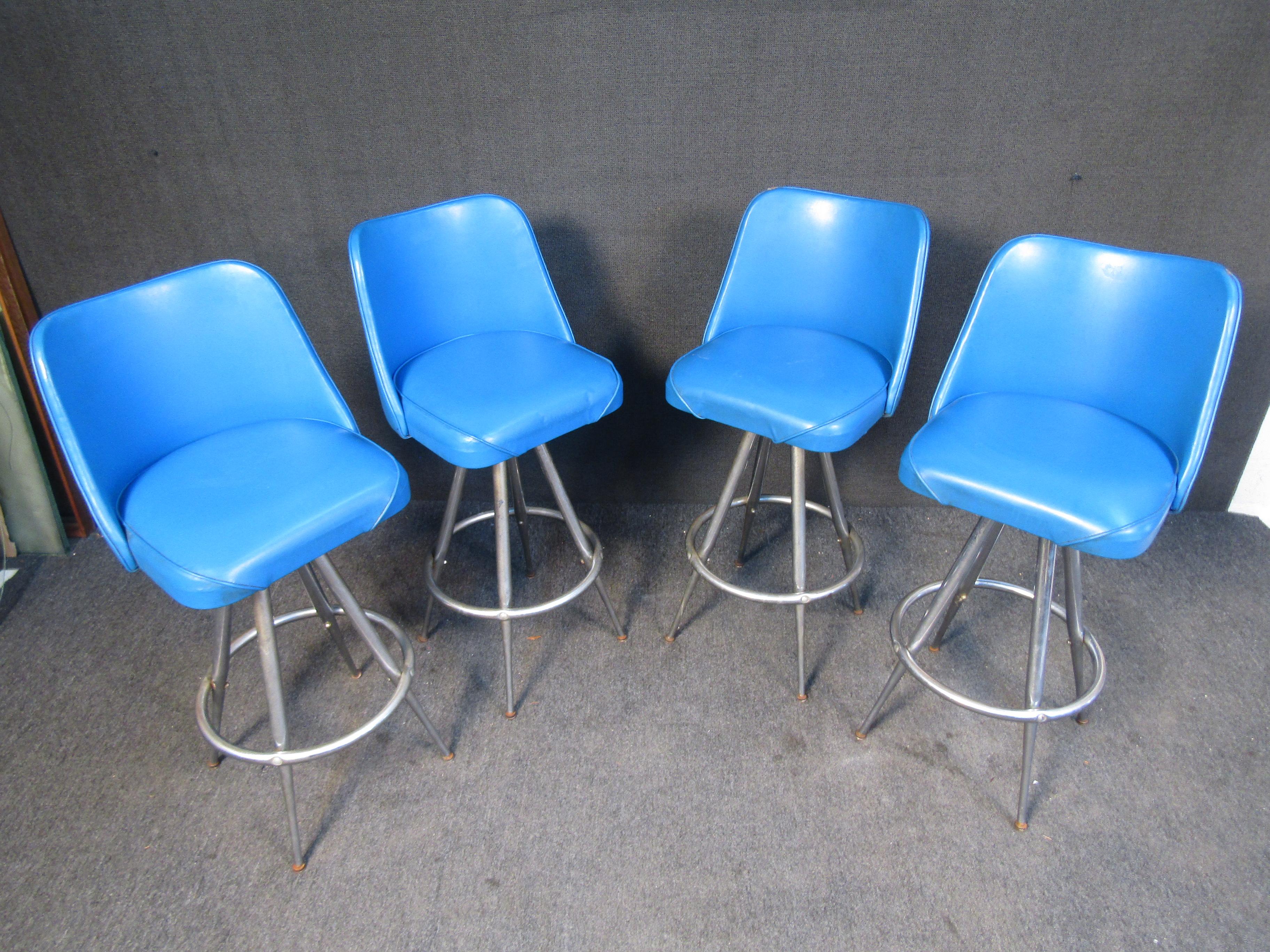 Mid-Century Modern Vintage Set of Four Bar Stools