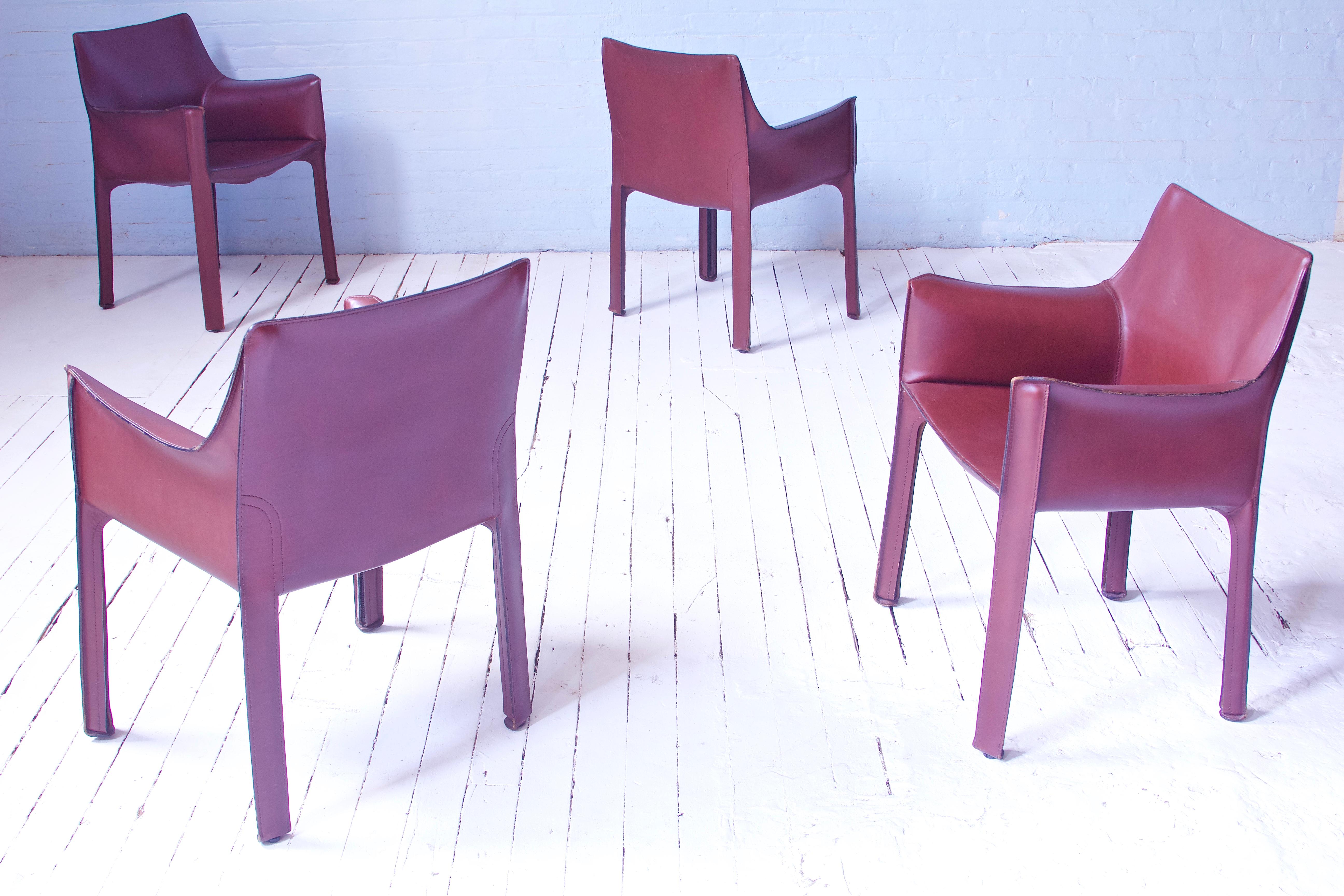 Vintage Set of Four Bellini Cab 413 Armchairs in Burgundy Leather, Italy, 1980's 4