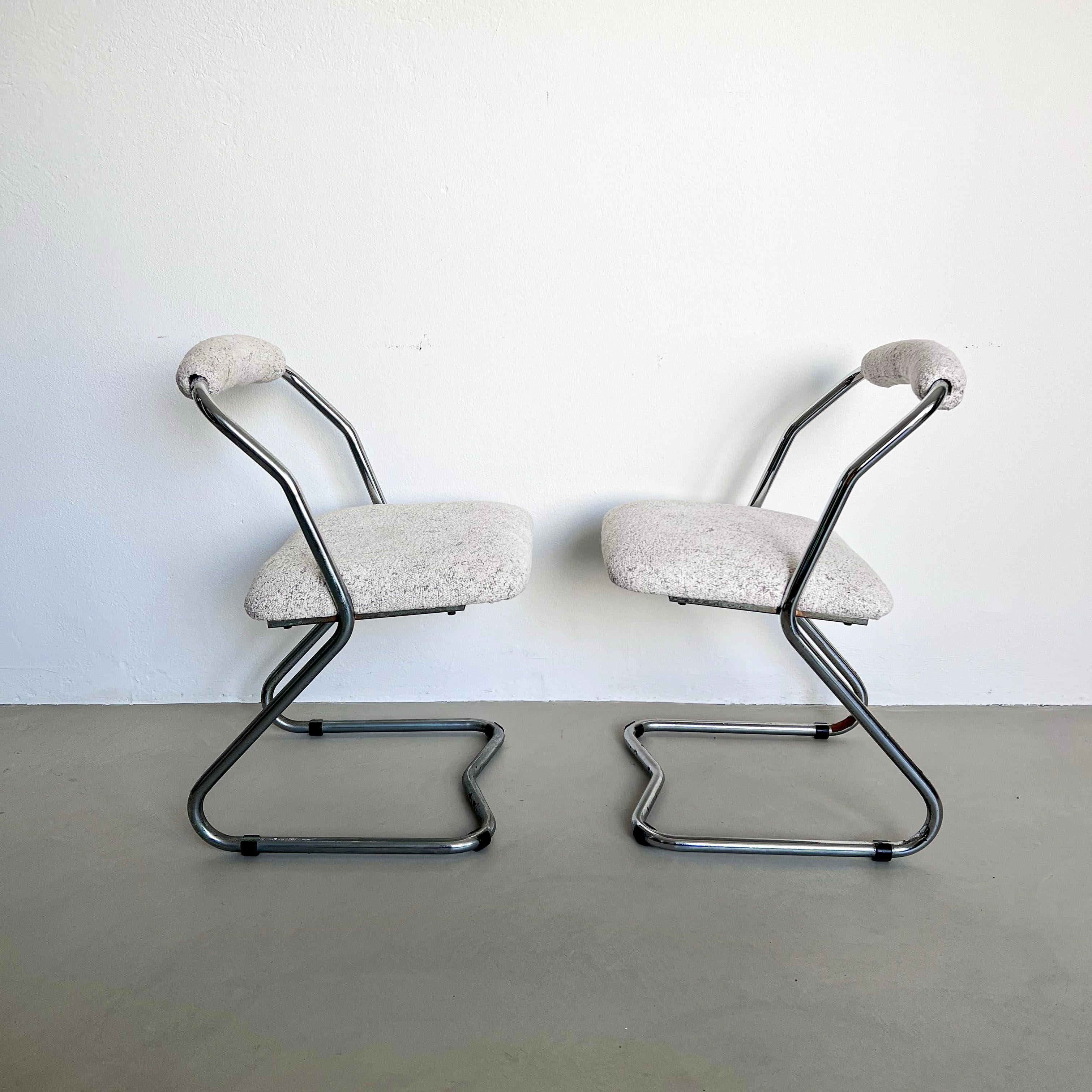 Set of Four Dining Chairs / Occasional Chairs by G.S in White Bouclé By Dedar In Fair Condition For Sale In Milano, IT