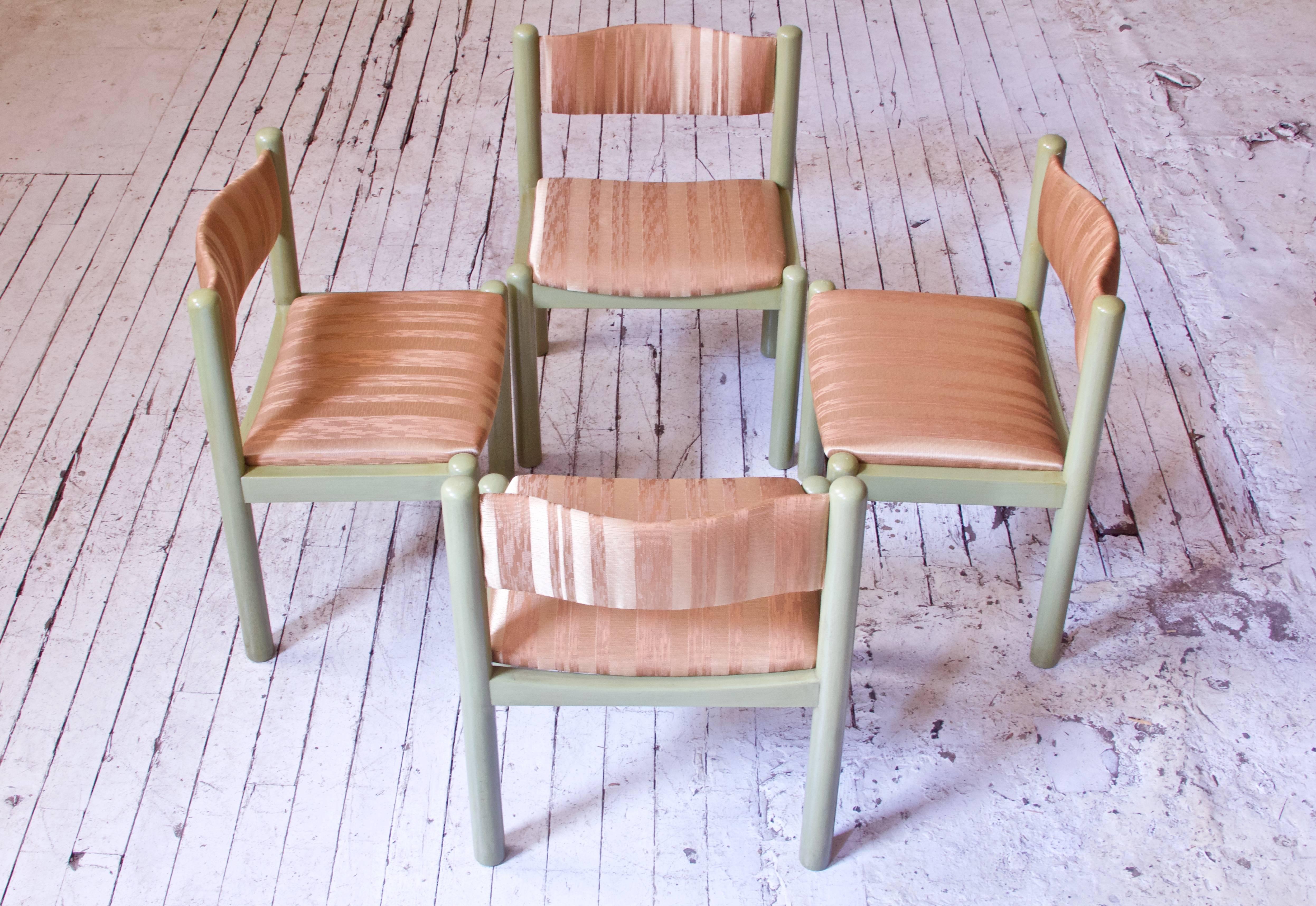 Swedish Vintage Set of Four Magistretti Chairs in Silk and Glazed Oak, Italy, 1960s For Sale