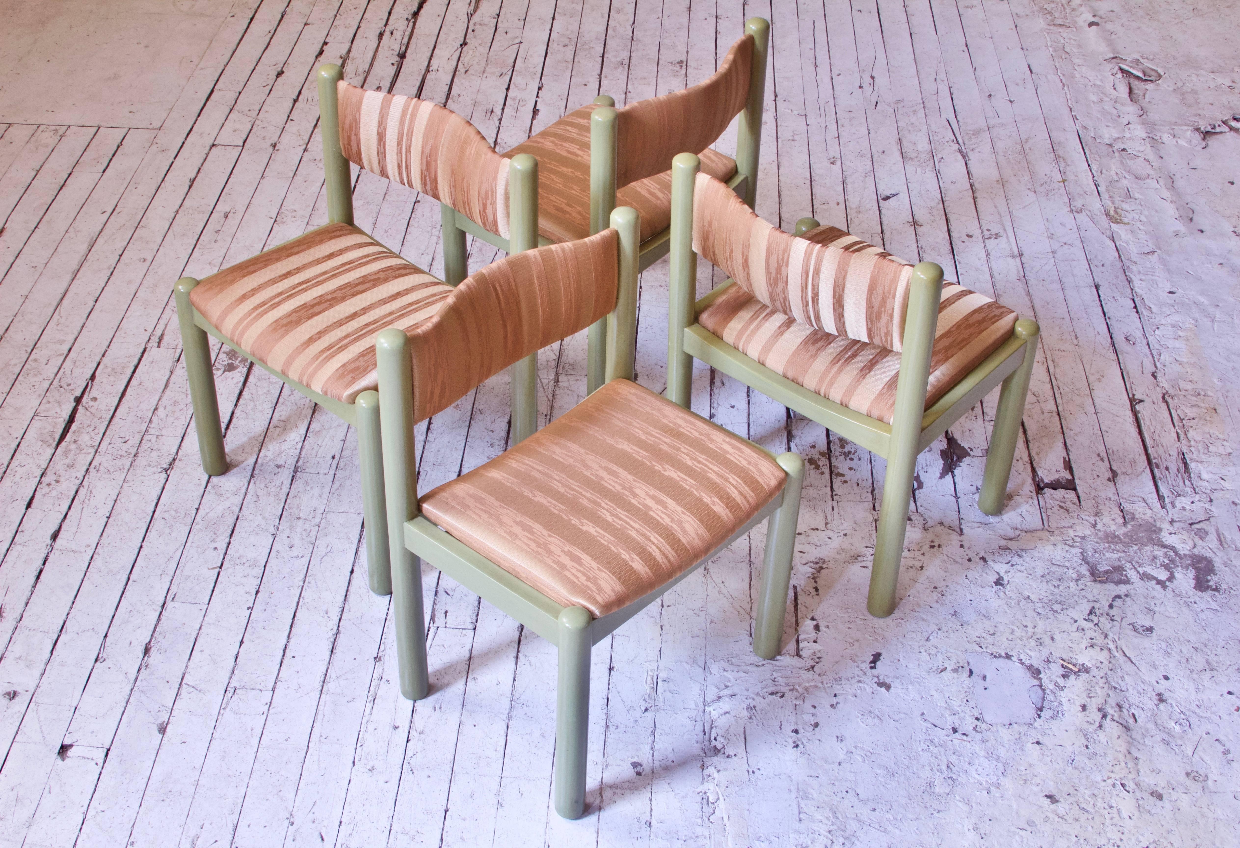 Mid-20th Century Vintage Set of Four Magistretti Chairs in Silk and Glazed Oak, Italy, 1960s For Sale