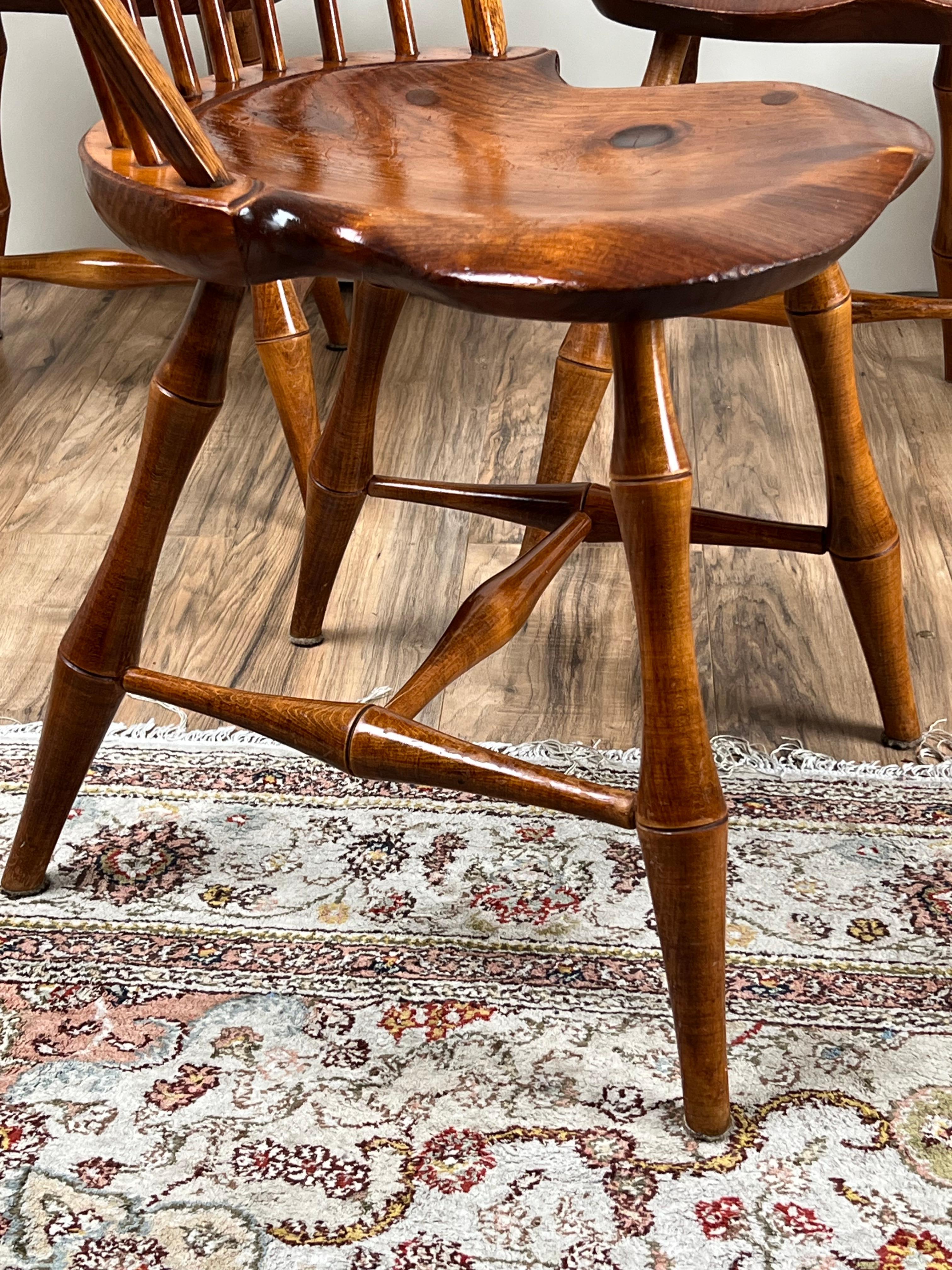 Érable Vintage Set of Four D.R. Chaises Windsor à dossier arrondi Dimes (Bambou) en vente