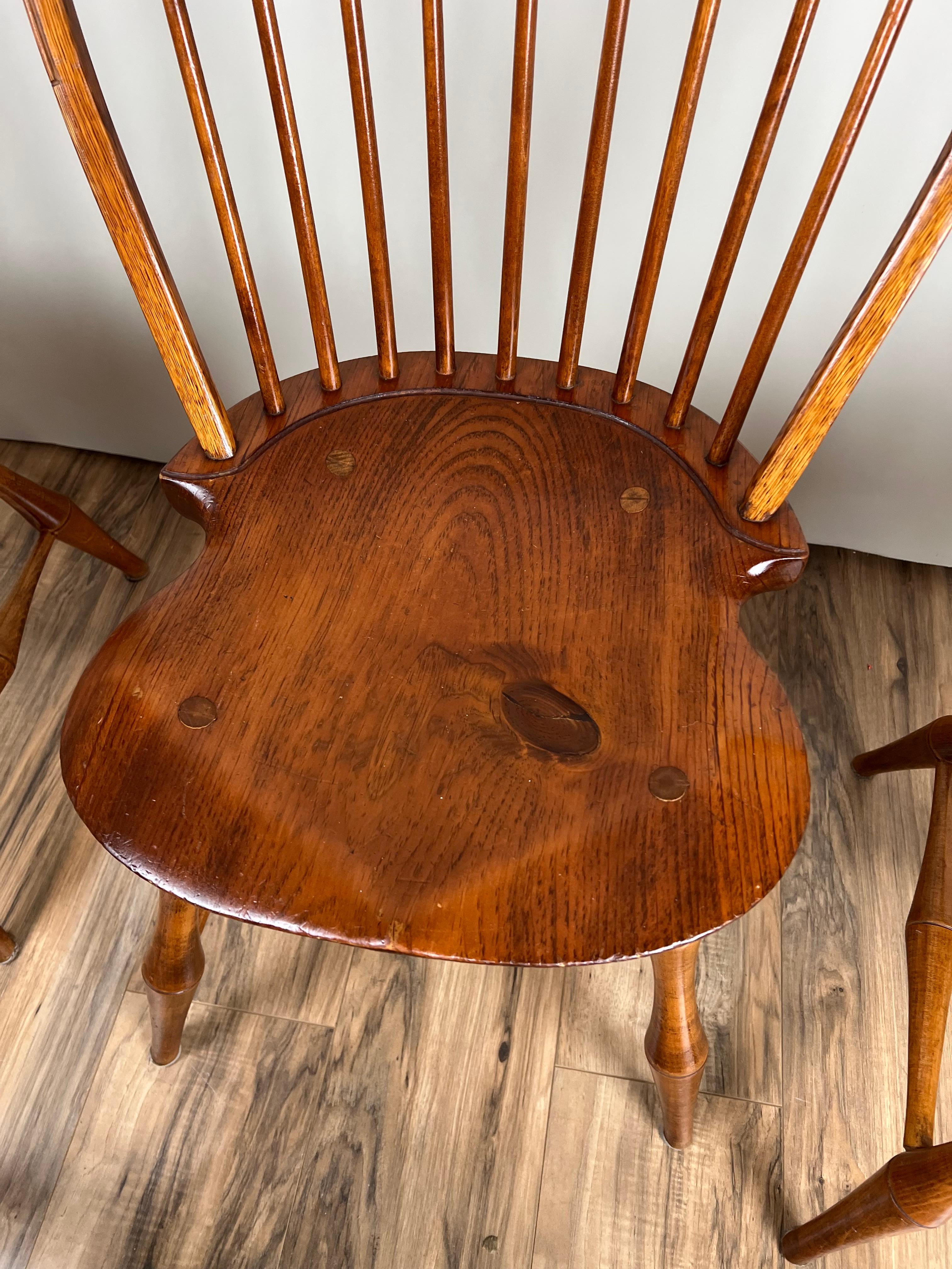 Vintage Set of Four D.R. Chaises Windsor à dossier arrondi Dimes (Bambou) en vente 2