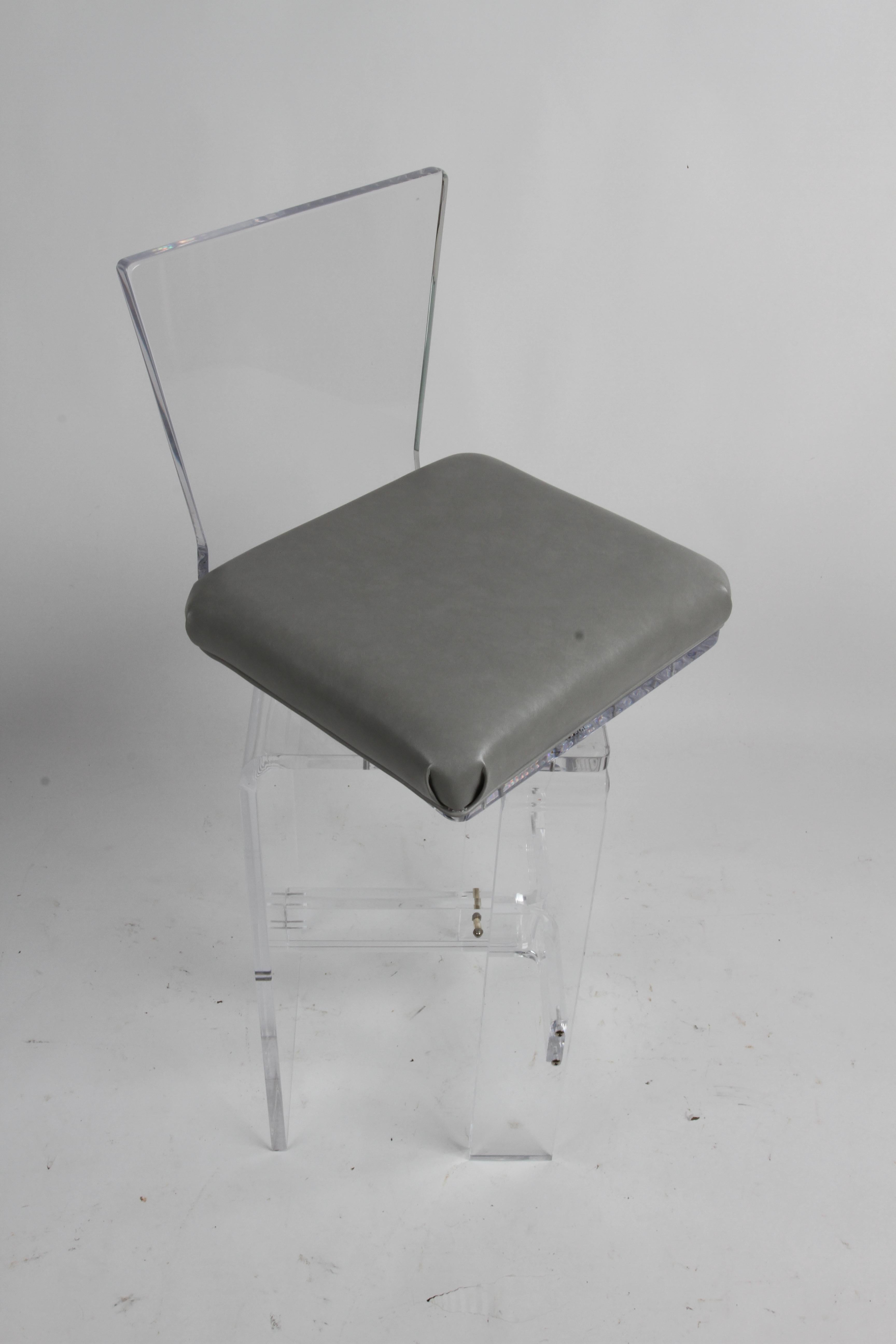 Vintage Set of Four Hollywood Regency Style AKKO Thick Lucite Swivel Barstools For Sale 9
