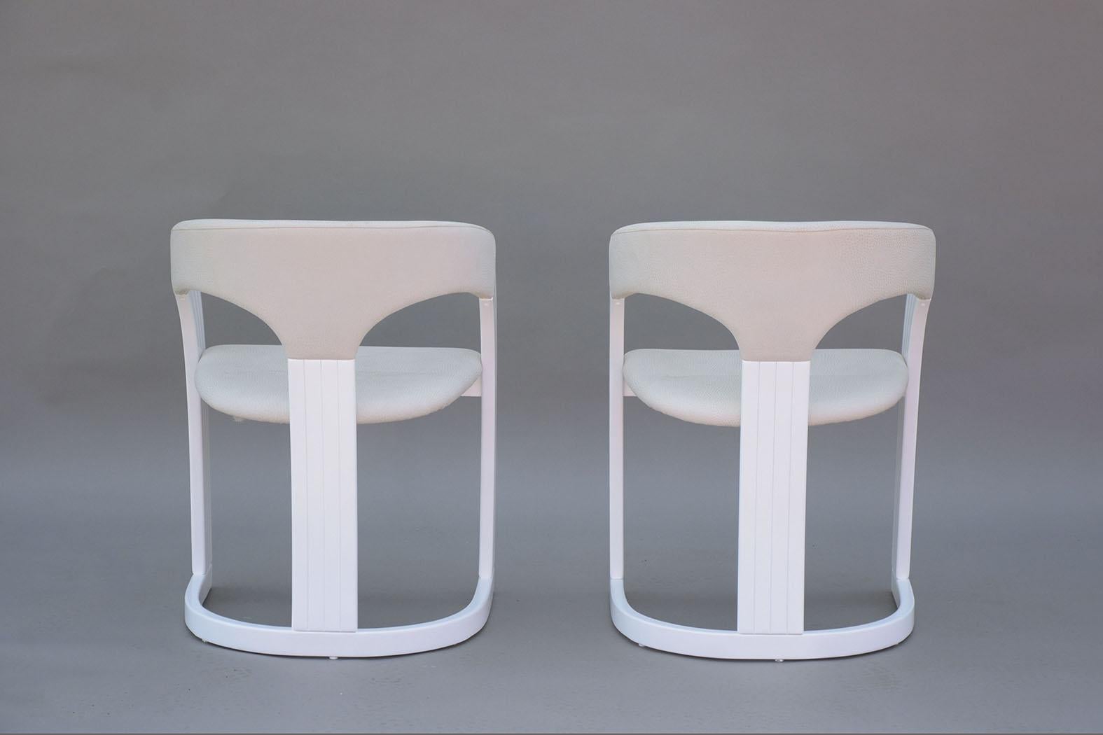 1970's Italian Dining Chairs Set - White Lacquered Wood & Leather For Sale 5