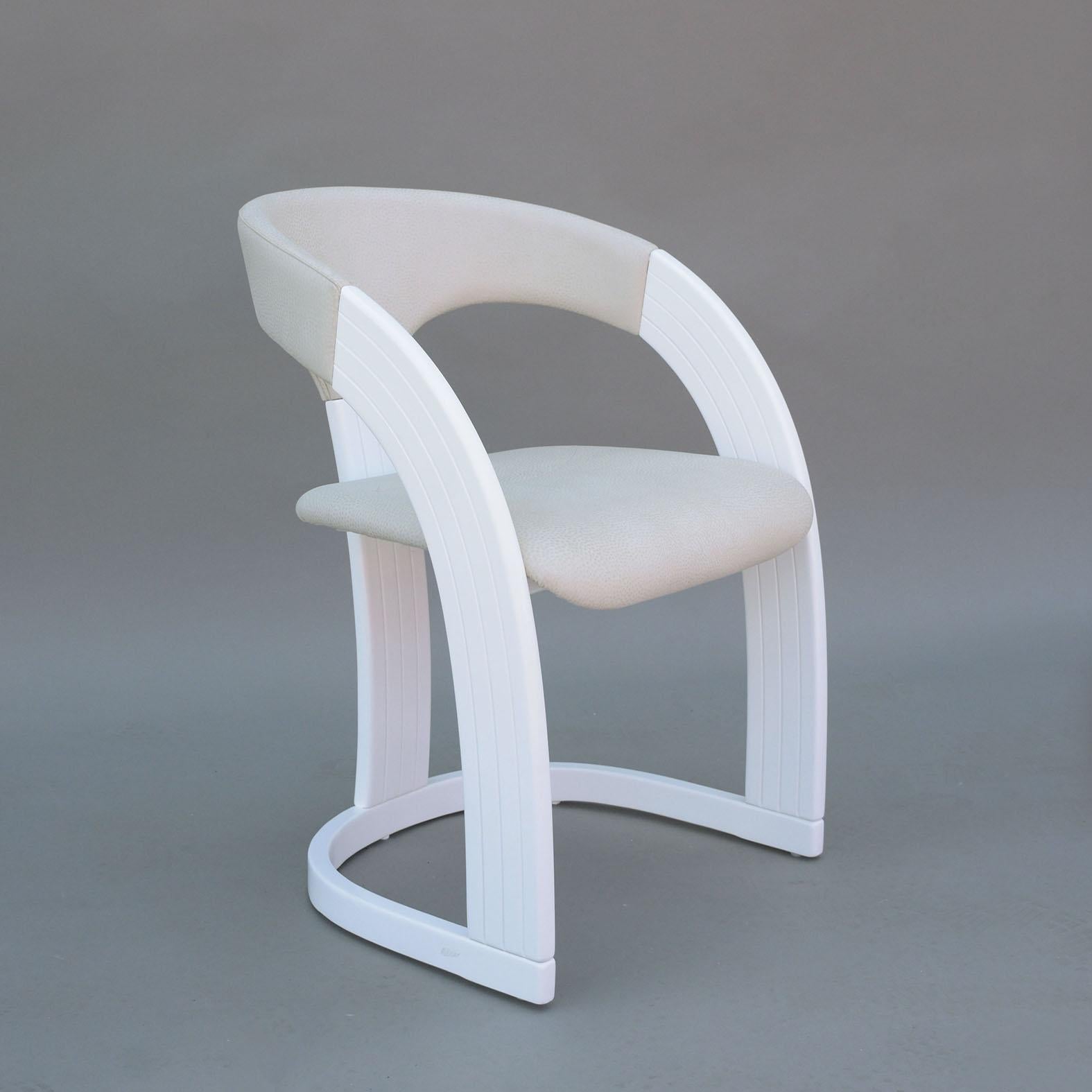 1970's Italian Dining Chairs Set - White Lacquered Wood & Leather For Sale 1