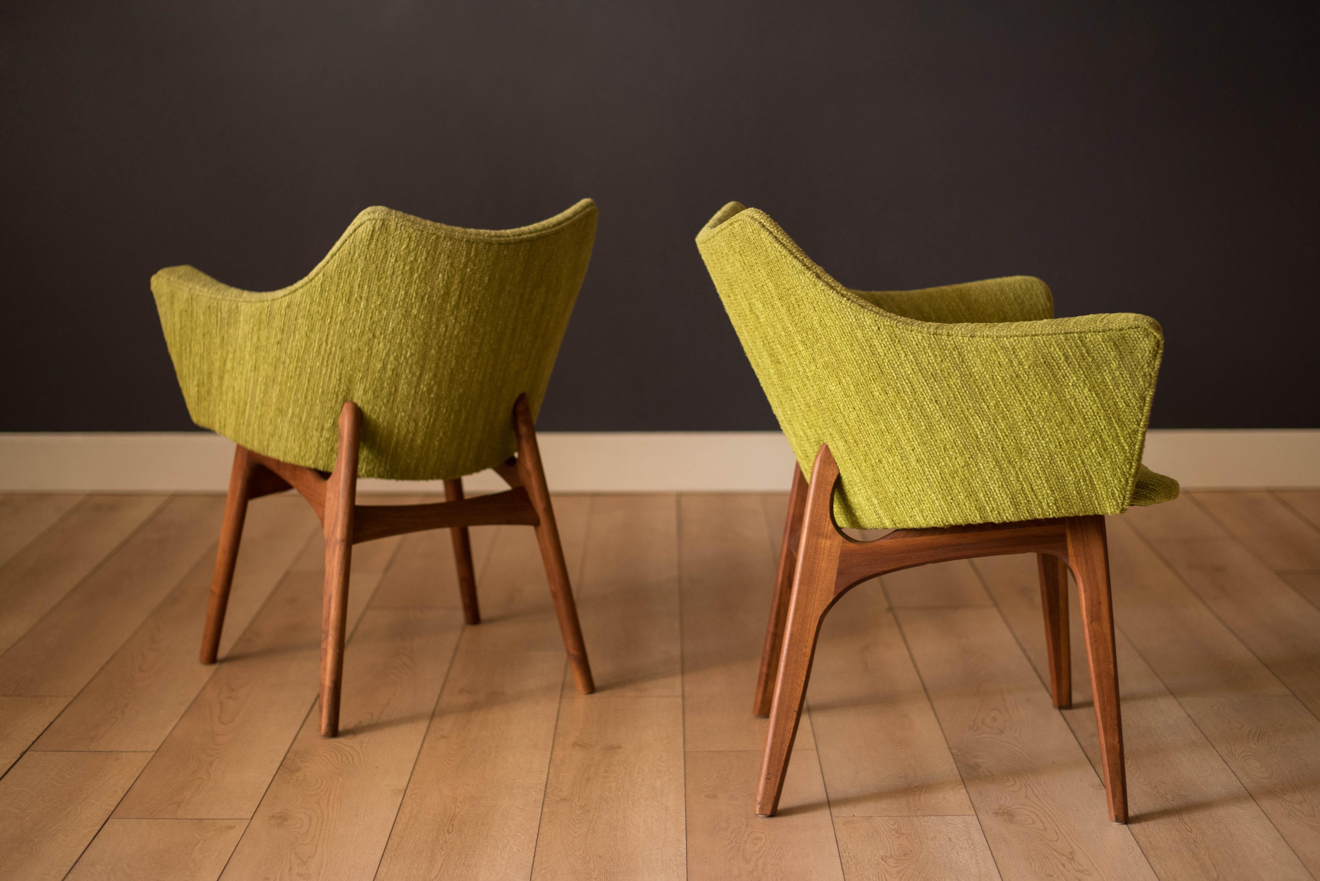 Mid-20th Century Vintage Set of Four Walnut Dining Chairs by Adrian Pearsall for Craft Associates