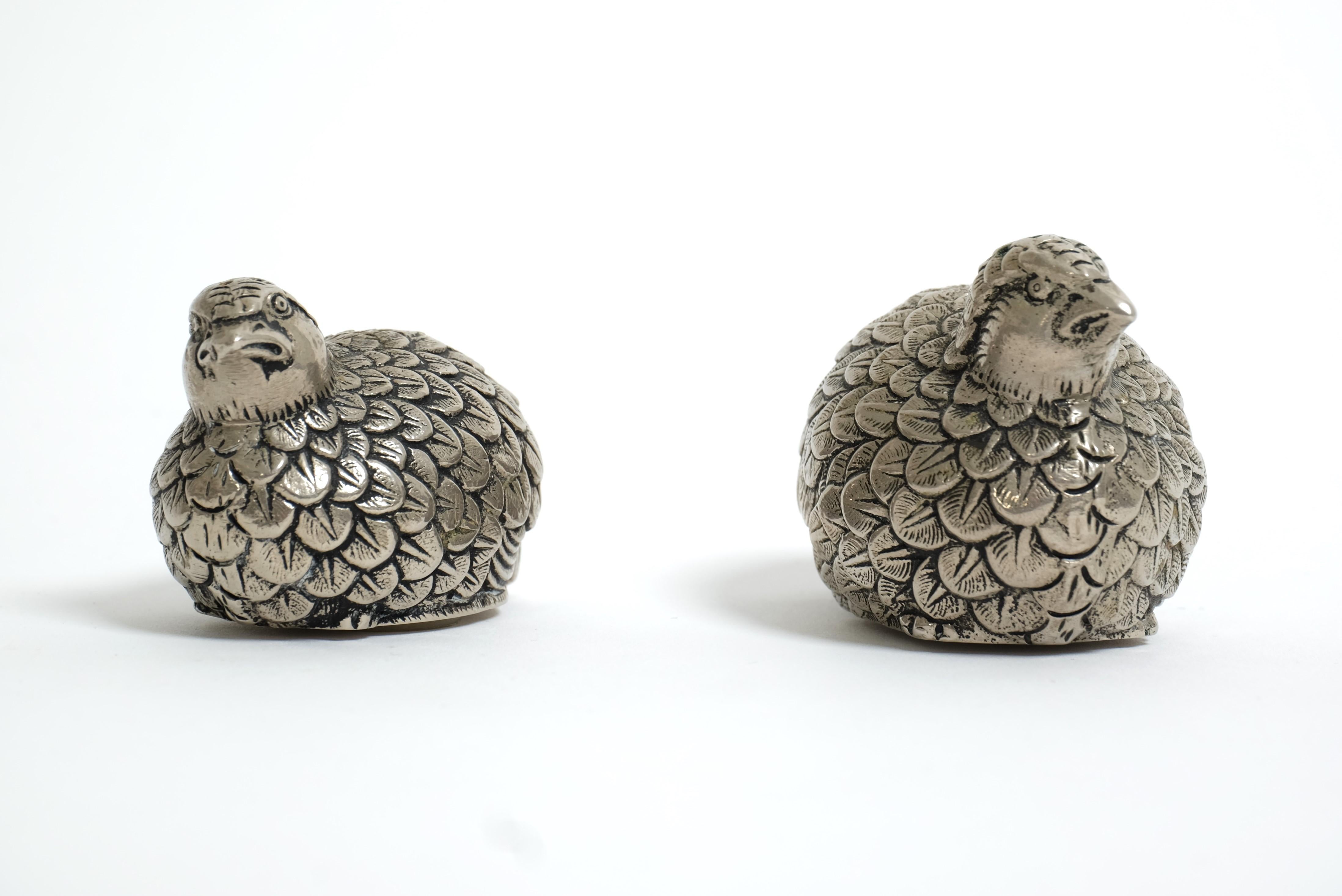 Mid-Century Modern Vintage Set of Gucci Quail Silverplate Salt And Pepper Shaker, Italy 1960s For Sale