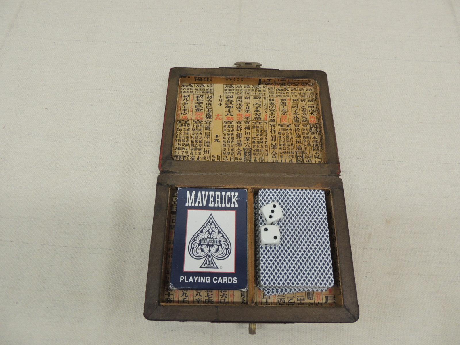 Chinese Export Vintage Set of Playing Cards in a Lacquered Wood Box