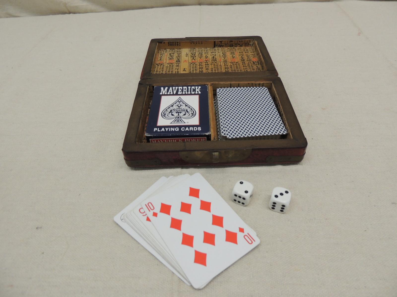 Chinese Vintage Set of Playing Cards in a Lacquered Wood Box
