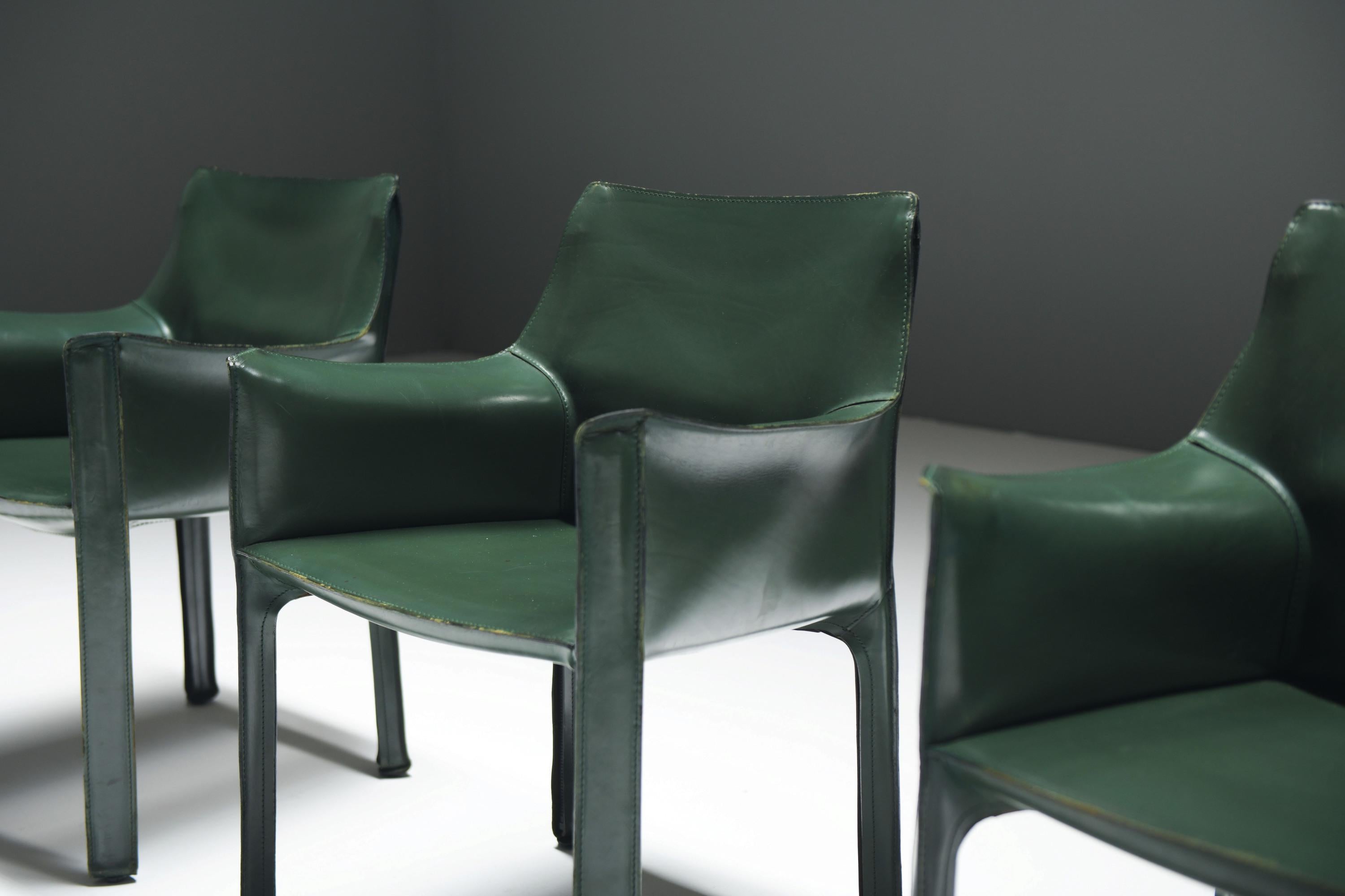 Vintage set of rare dark green Cab 413 chairs by Mario Bellini - CASSINA Italy For Sale 2