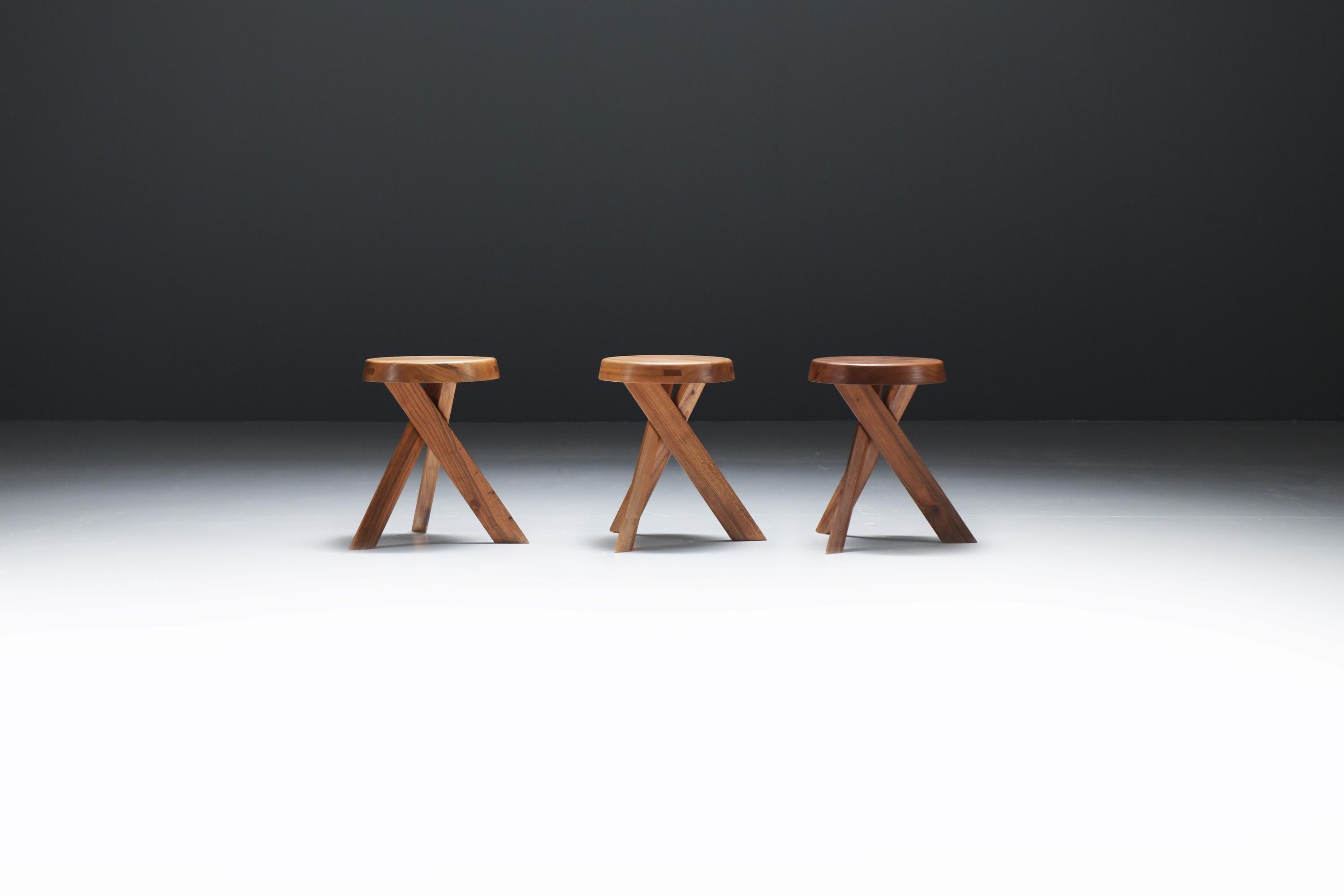 Vintage set of S13 A ELM stools by Pierre Chapo - France In Good Condition For Sale In Buggenhout, Oost-Vlaanderen