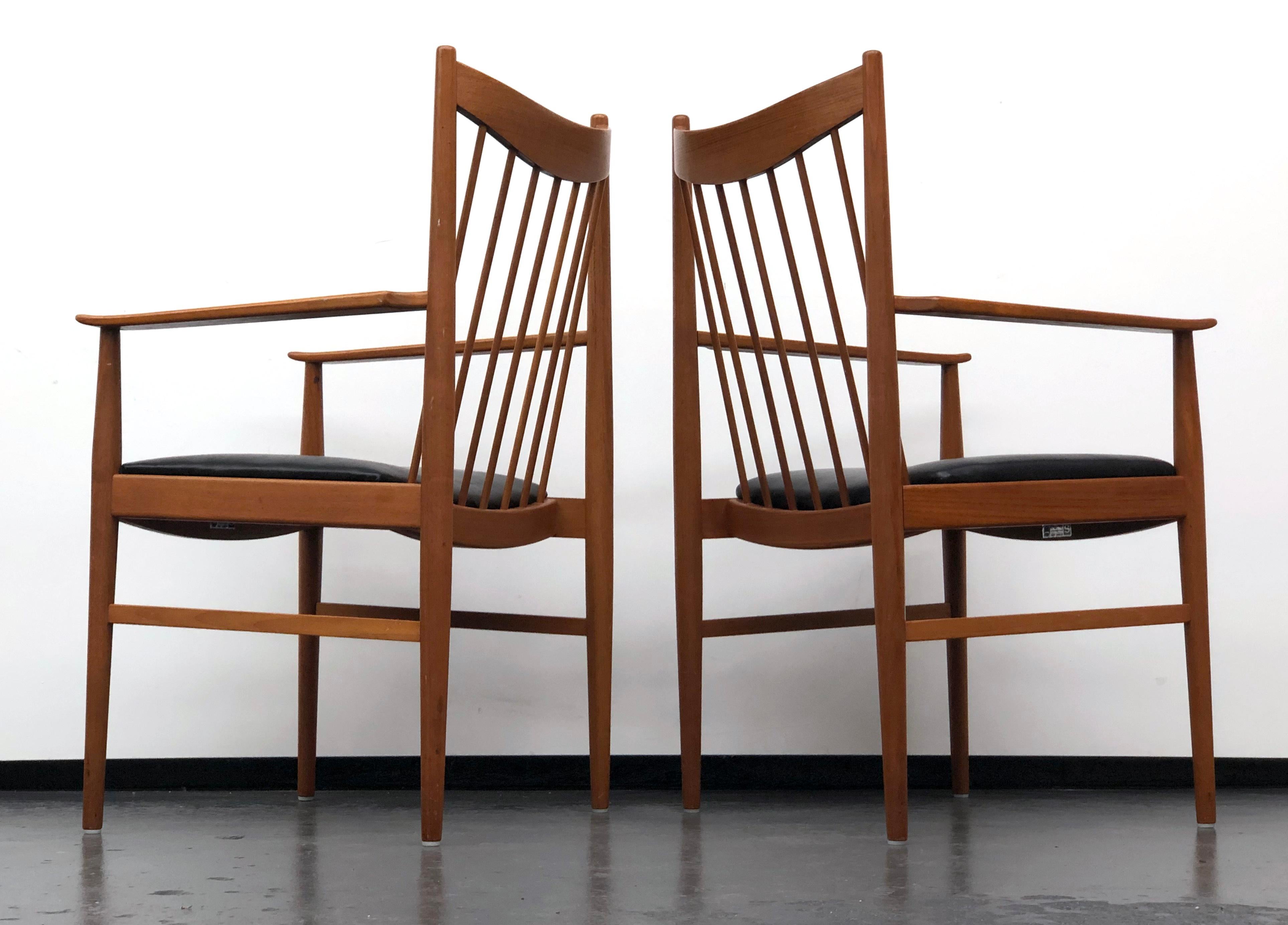 Danish Modern Set of Six Plus One Teak Spindle Back Dining Chairs Arne Vodder  5