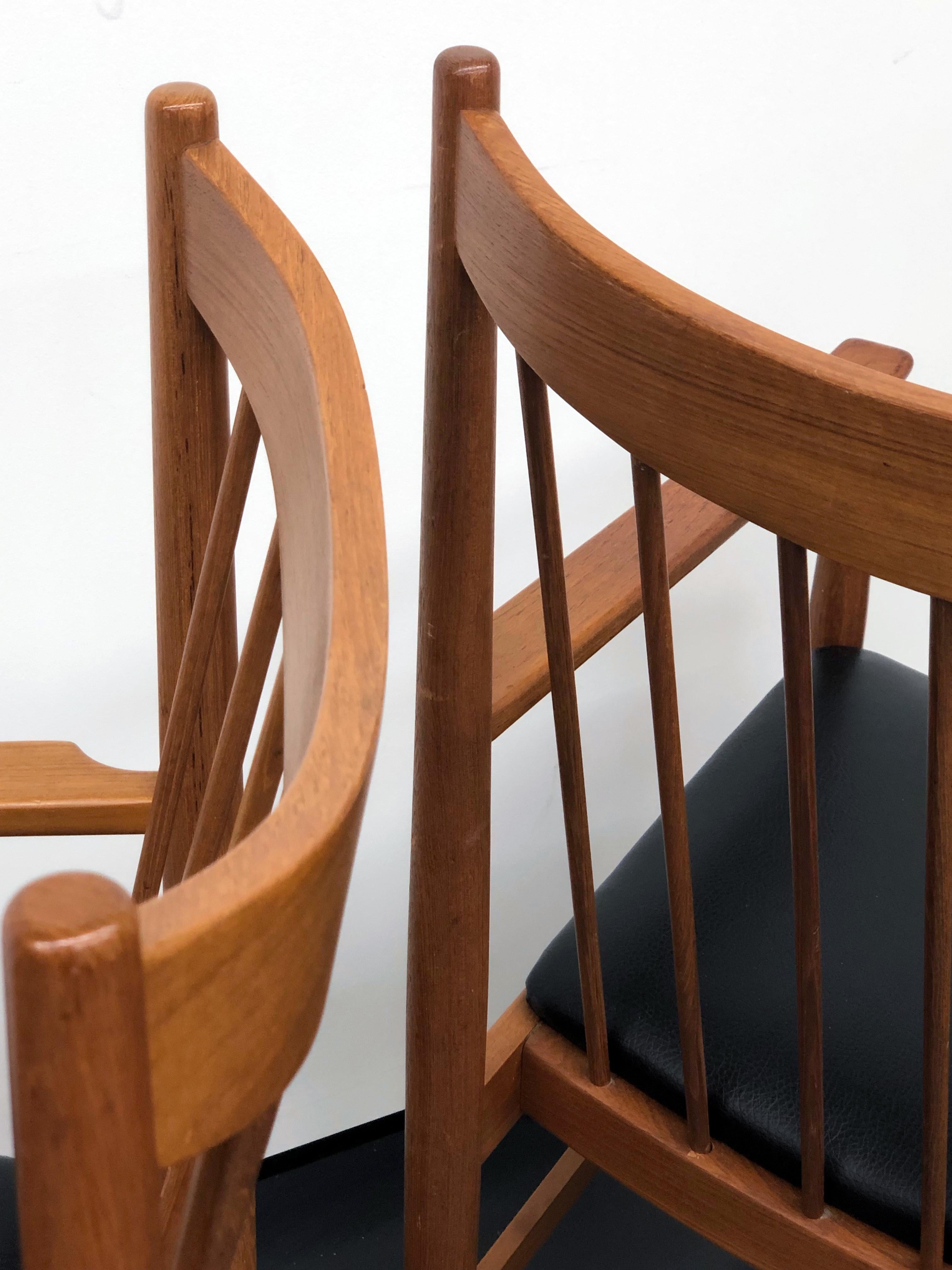 Danish Modern Set of Six Plus One Teak Spindle Back Dining Chairs Arne Vodder  6
