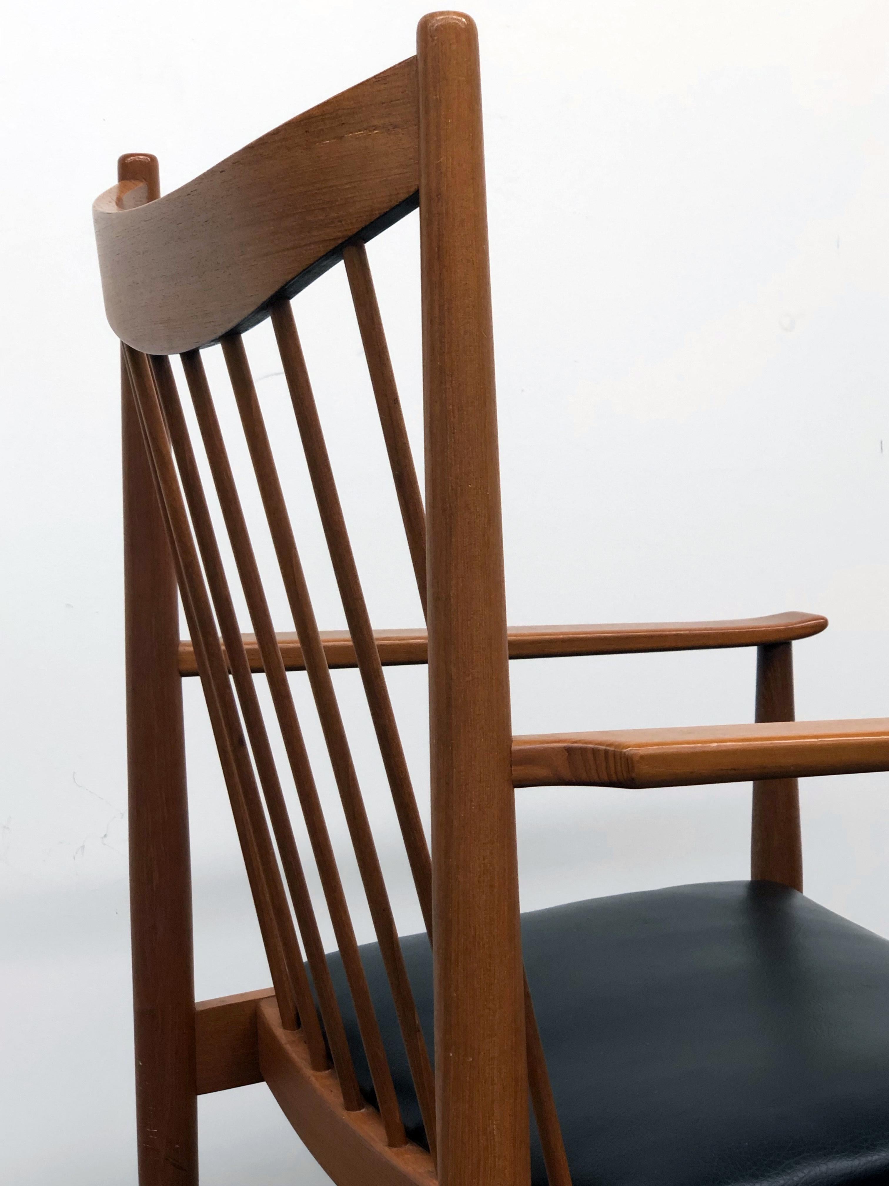 Danish Modern Set of Six Plus One Teak Spindle Back Dining Chairs Arne Vodder  10
