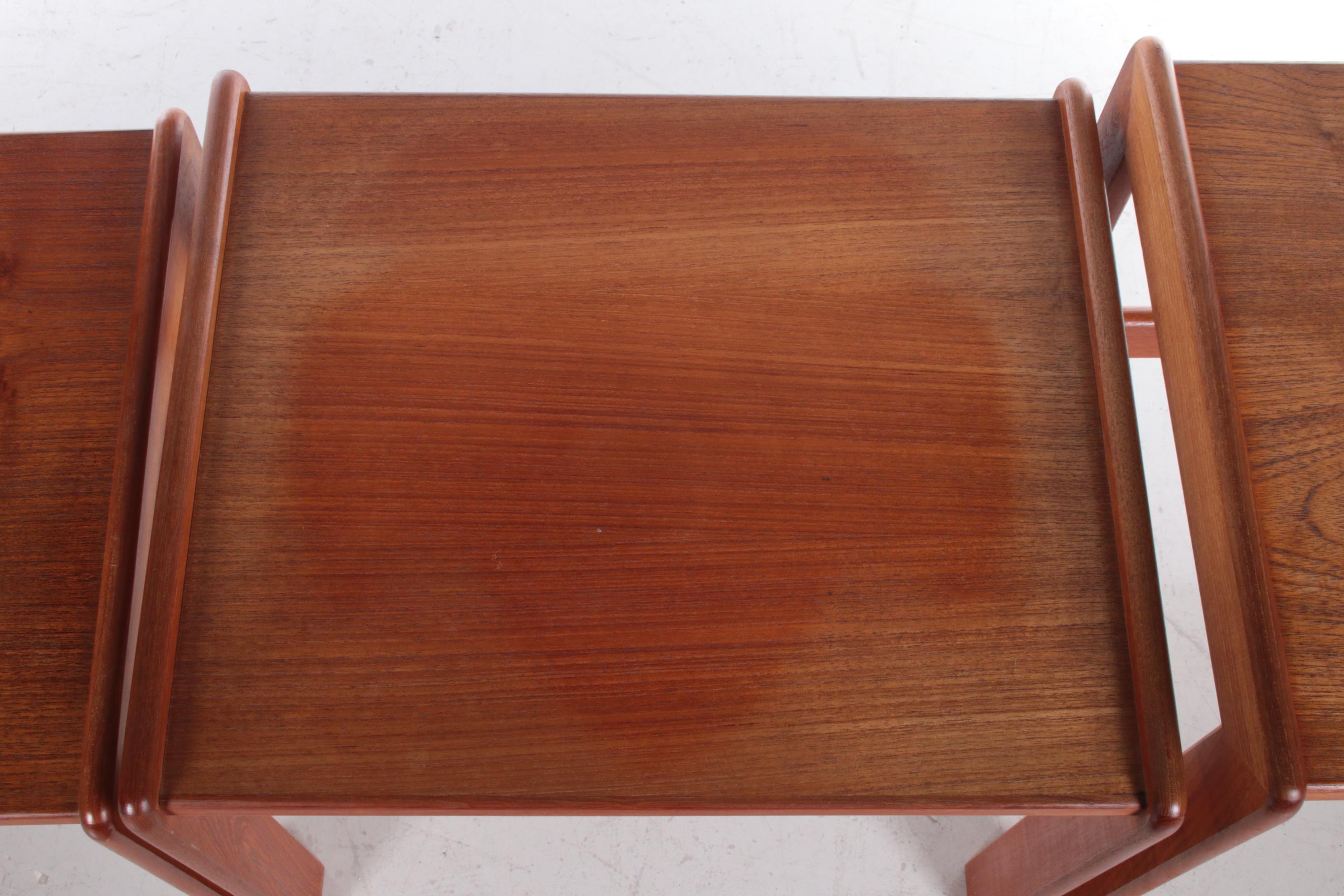 Vintage Set of Side Tables Made of Teak Made in the 1960s For Sale 4