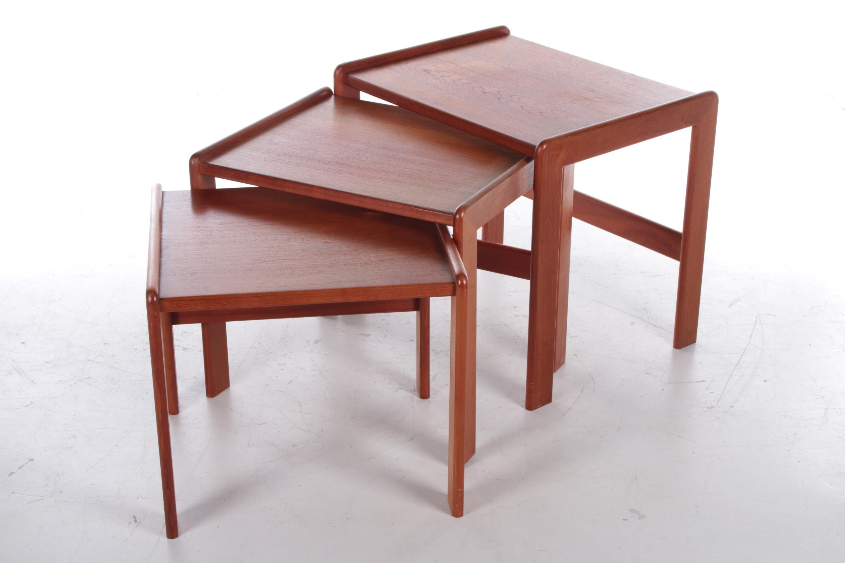 Mid-Century Modern Vintage Set of Side Tables Made of Teak Made in the 1960s For Sale
