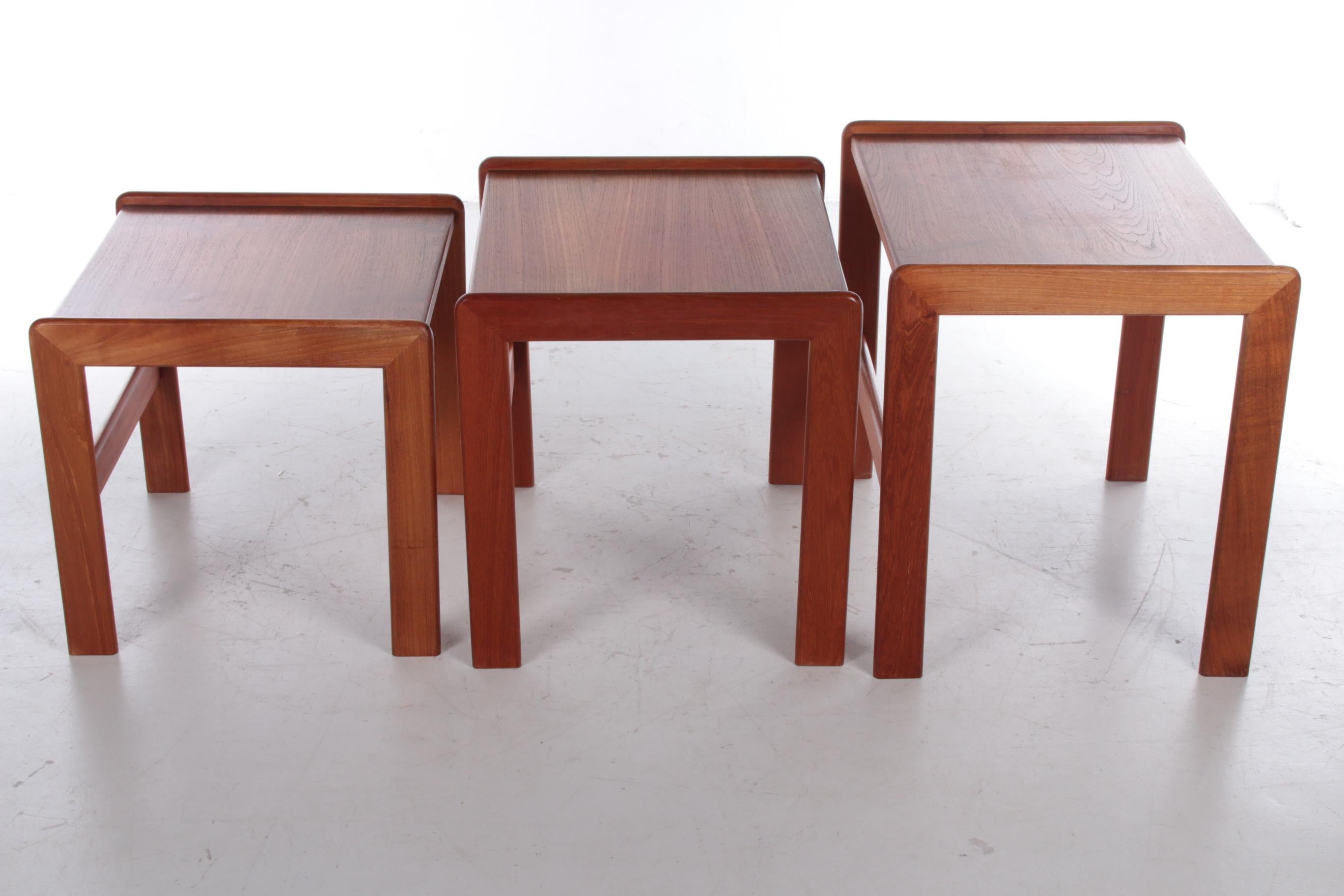 Vintage Set of Side Tables Made of Teak Made in the 1960s For Sale 1