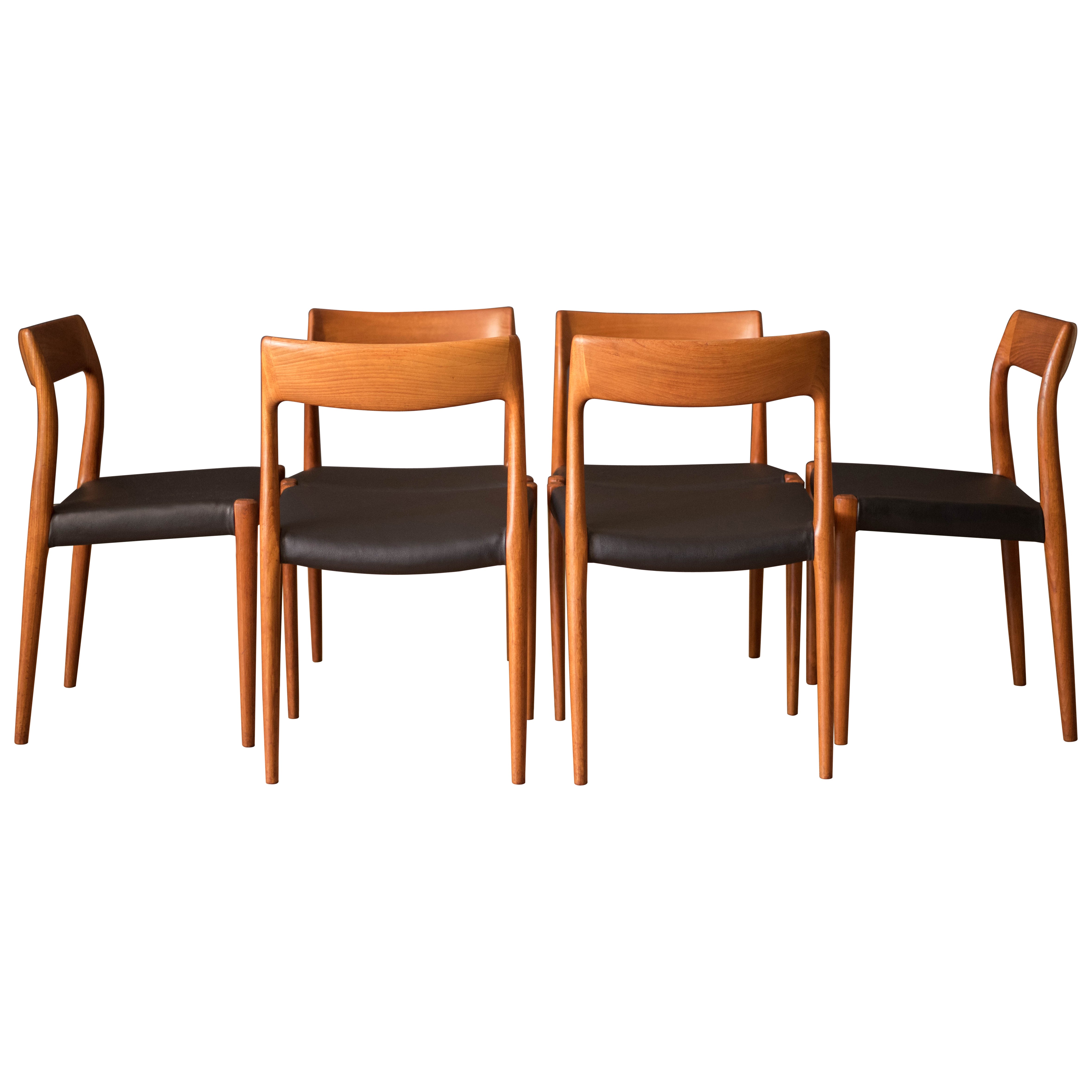 Vintage Set of Six Danish Teak Niels O. Møller Dining Chairs 77