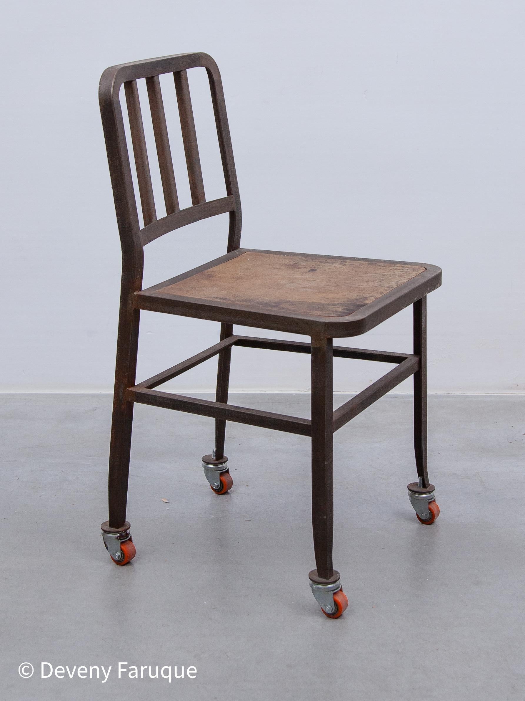 Vintage Set of Six Emeco NAVY Industrial Iron Chairs on Wheels with Wooden Seat For Sale 4