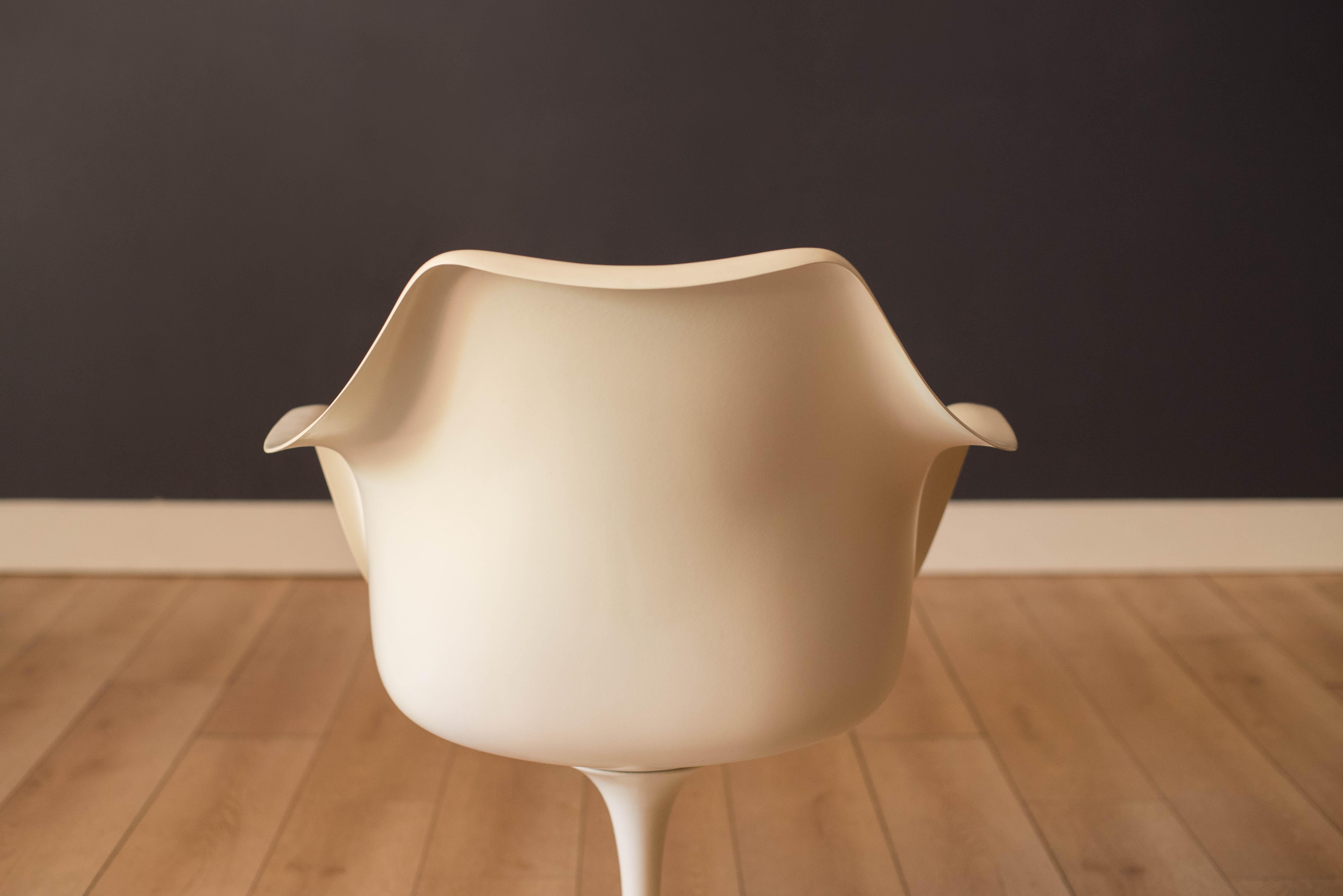 Vintage Set of Six Tulip Pedestal Dining Chairs by Eero Saarinen for Knoll In Good Condition For Sale In San Jose, CA