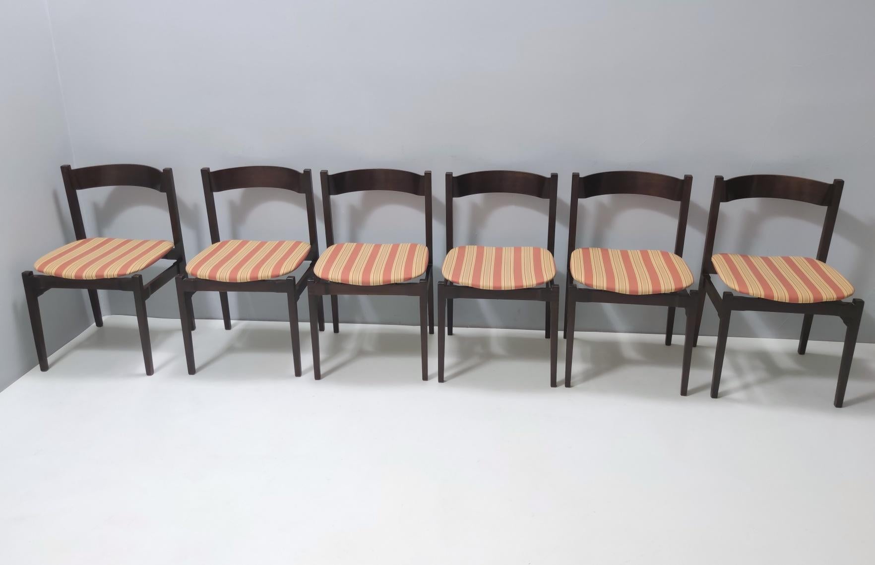 Vintage Set of Six Walnut Chairs by Gianfranco Frattini for Cassina, Italy In Good Condition In Bresso, Lombardy