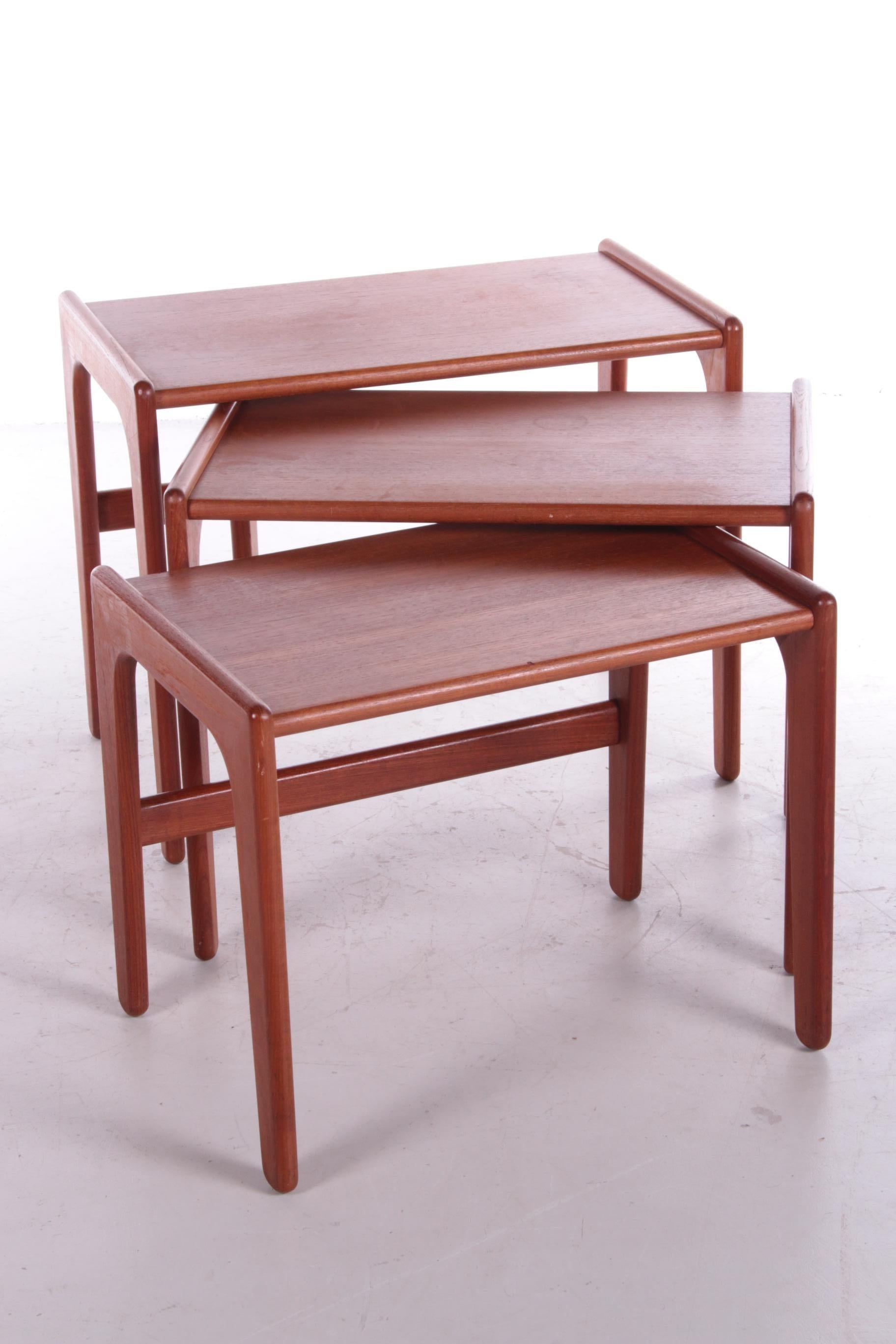 Mid-Century Modern Vintage Set of Teak Side Tables, 1960s For Sale