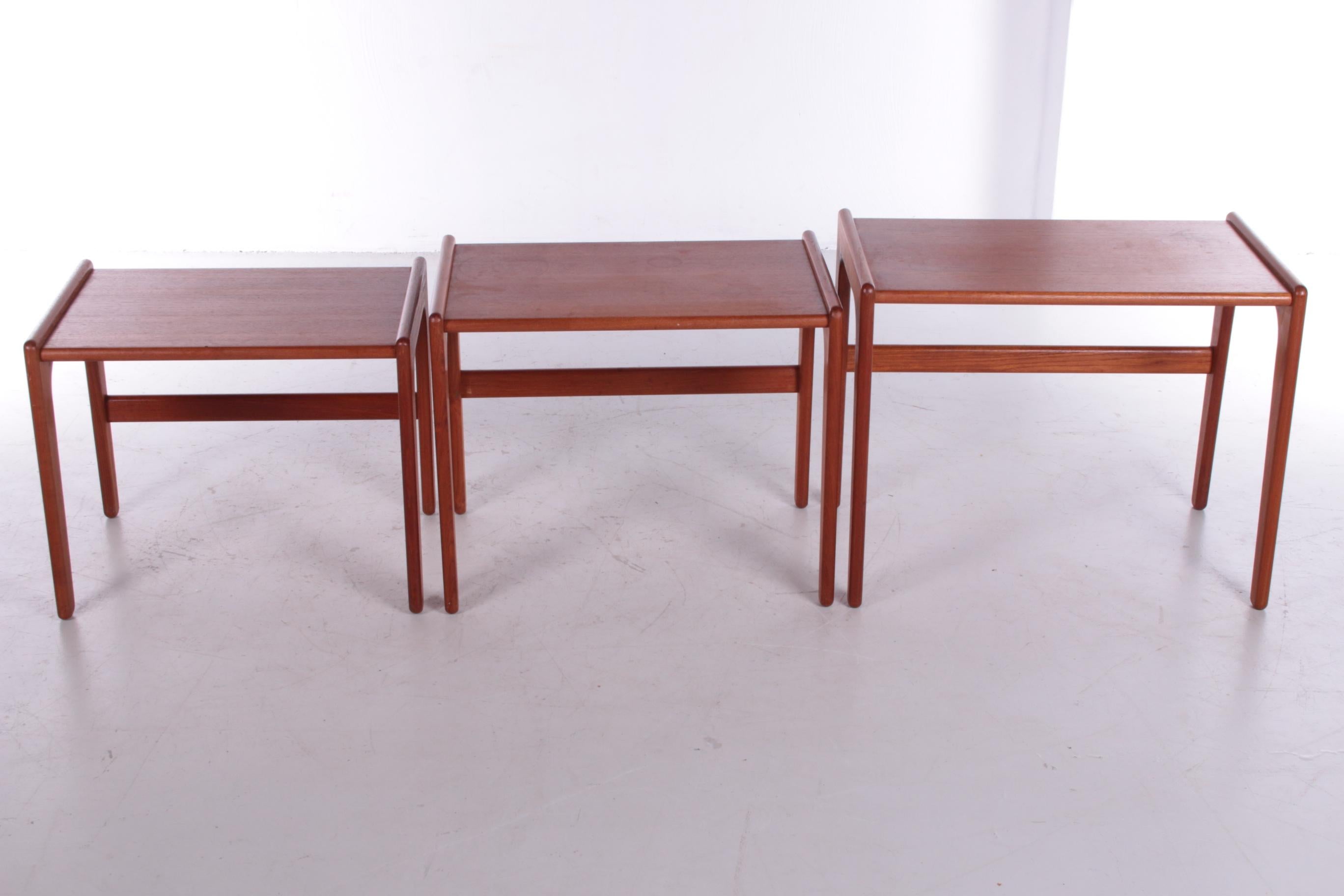 Vintage Set of Teak Side Tables, 1960s In Good Condition For Sale In Oostrum-Venray, NL