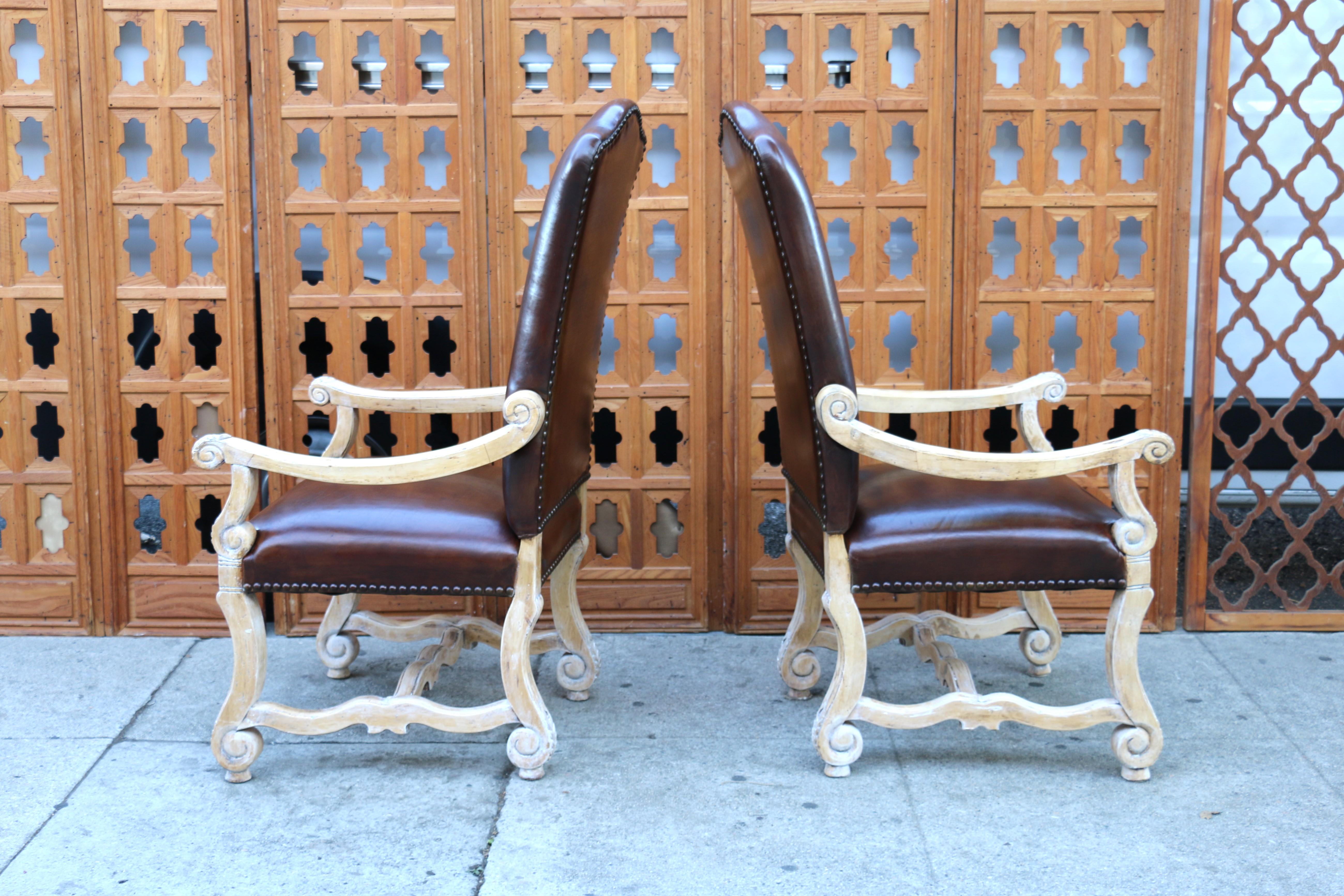 Vintage Set of Ten Brown Leather High Backs Dining Chairs For Sale 12