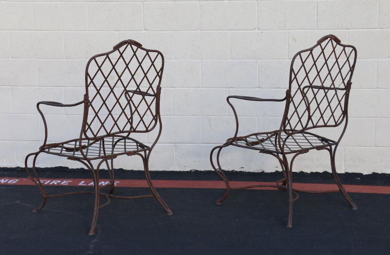 20ième siècle Vintage Set of Ten Gregorius Pineo Twig Iron Outdoor Dining Armchairs (Ensemble de dix fauteuils de salle à manger d'extérieur en fer) en vente