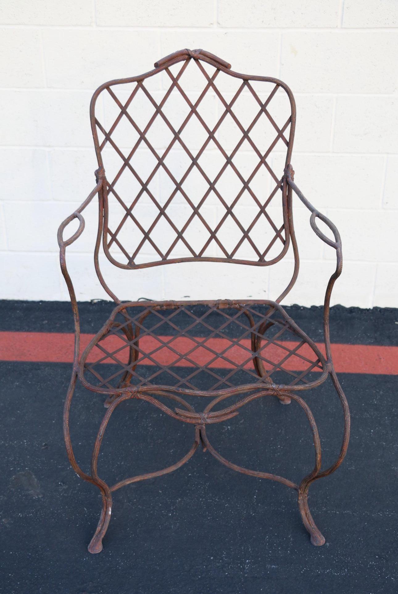 Métal Vintage Set of Ten Gregorius Pineo Twig Iron Outdoor Dining Armchairs (Ensemble de dix fauteuils de salle à manger d'extérieur en fer) en vente