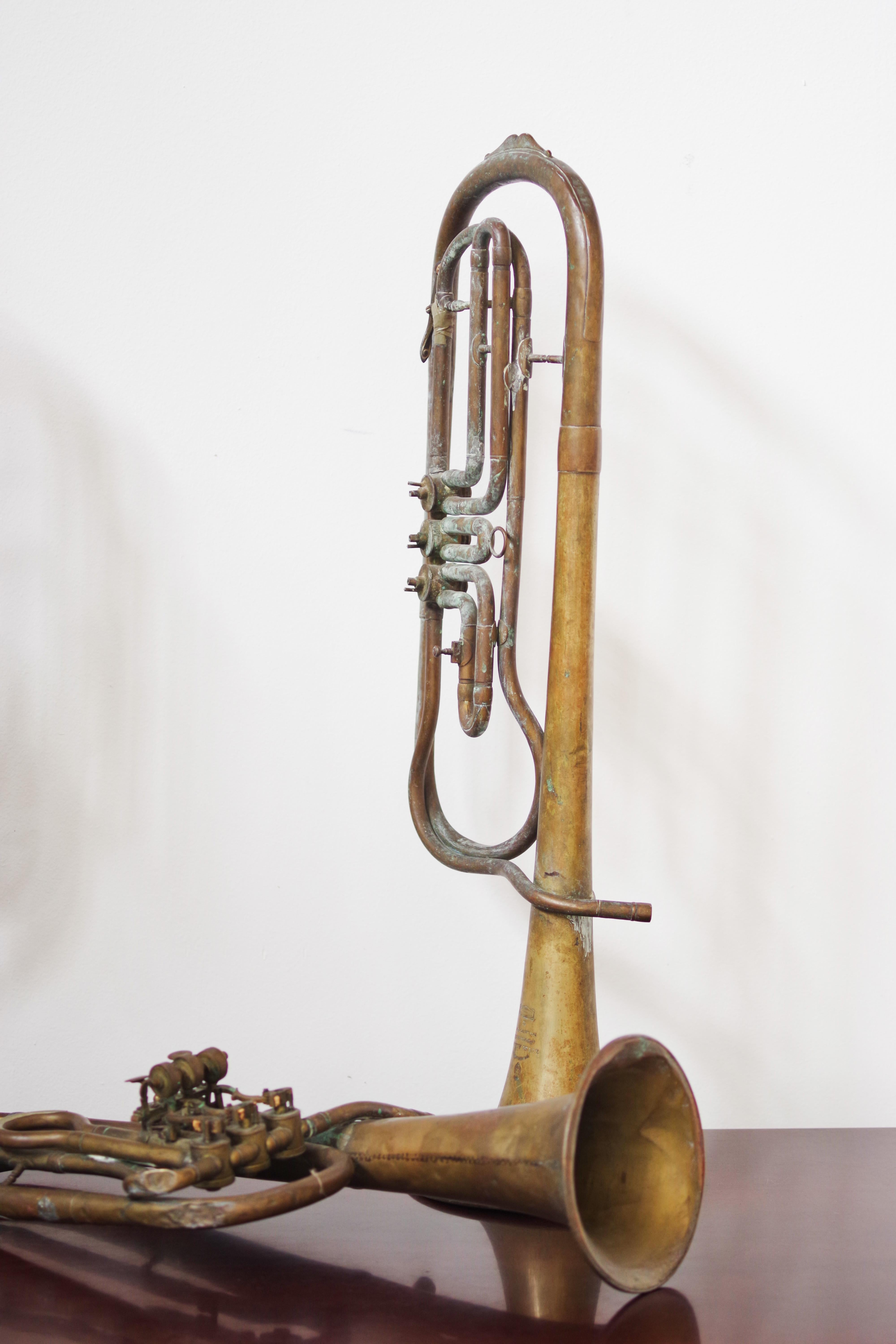 Vintage Set of Three 1940s Copper Trumpets - Antique Musical Instrument Collecti For Sale 1