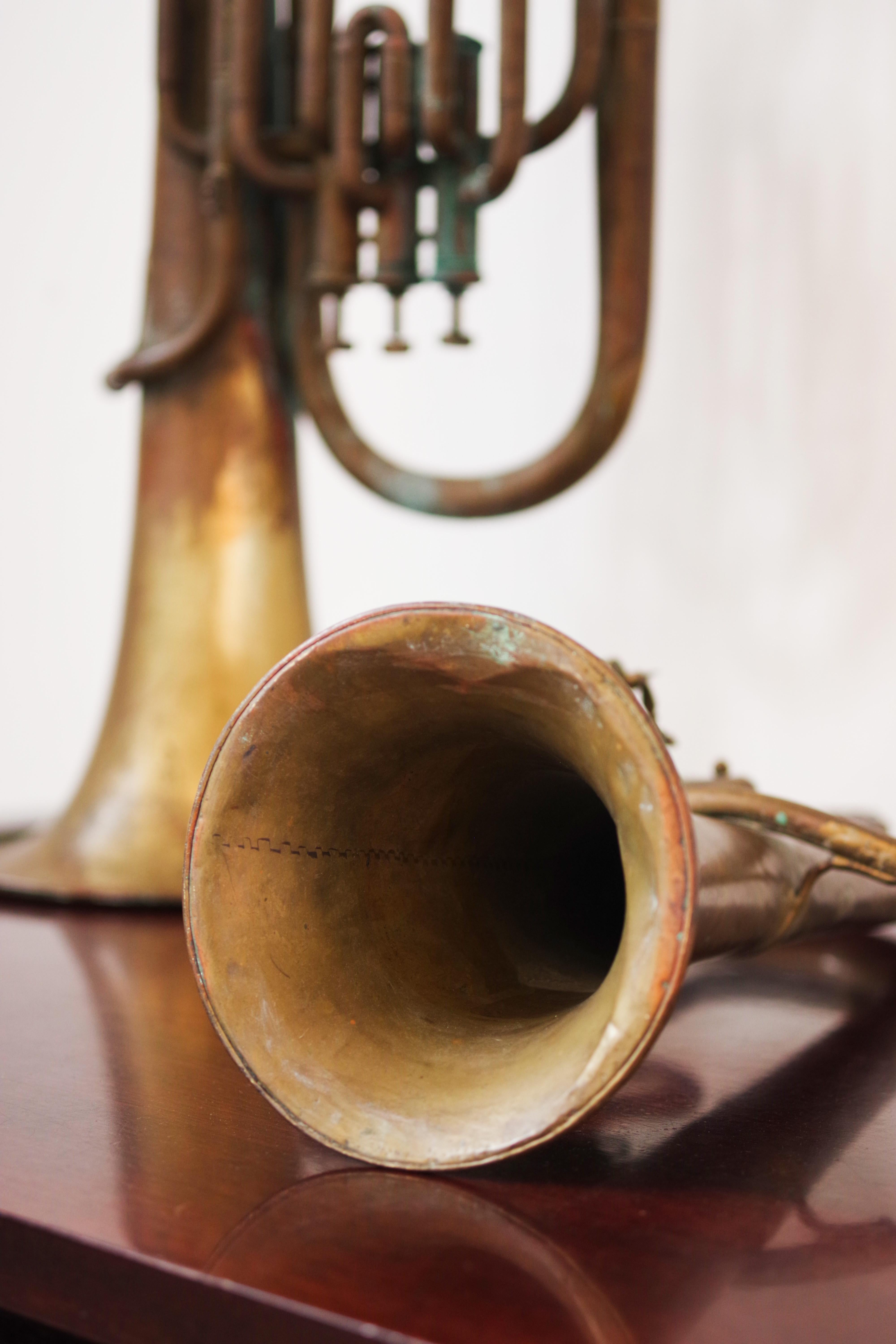 Vintage Set of Three 1940s Copper Trumpets - Antique Musical Instrument Collecti For Sale 4