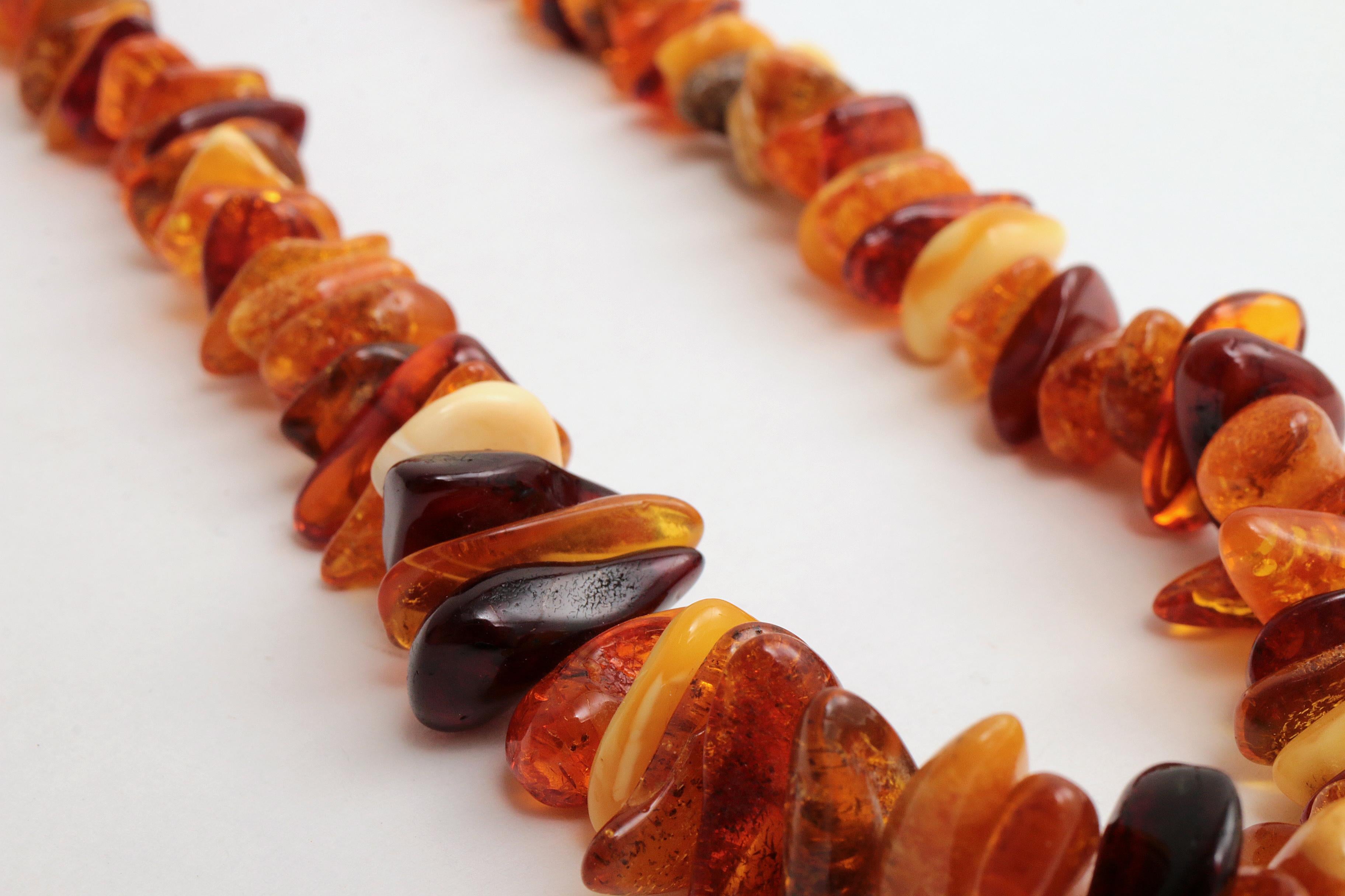 Vintage Set of Three Amber Necklaces, 1960s For Sale 1