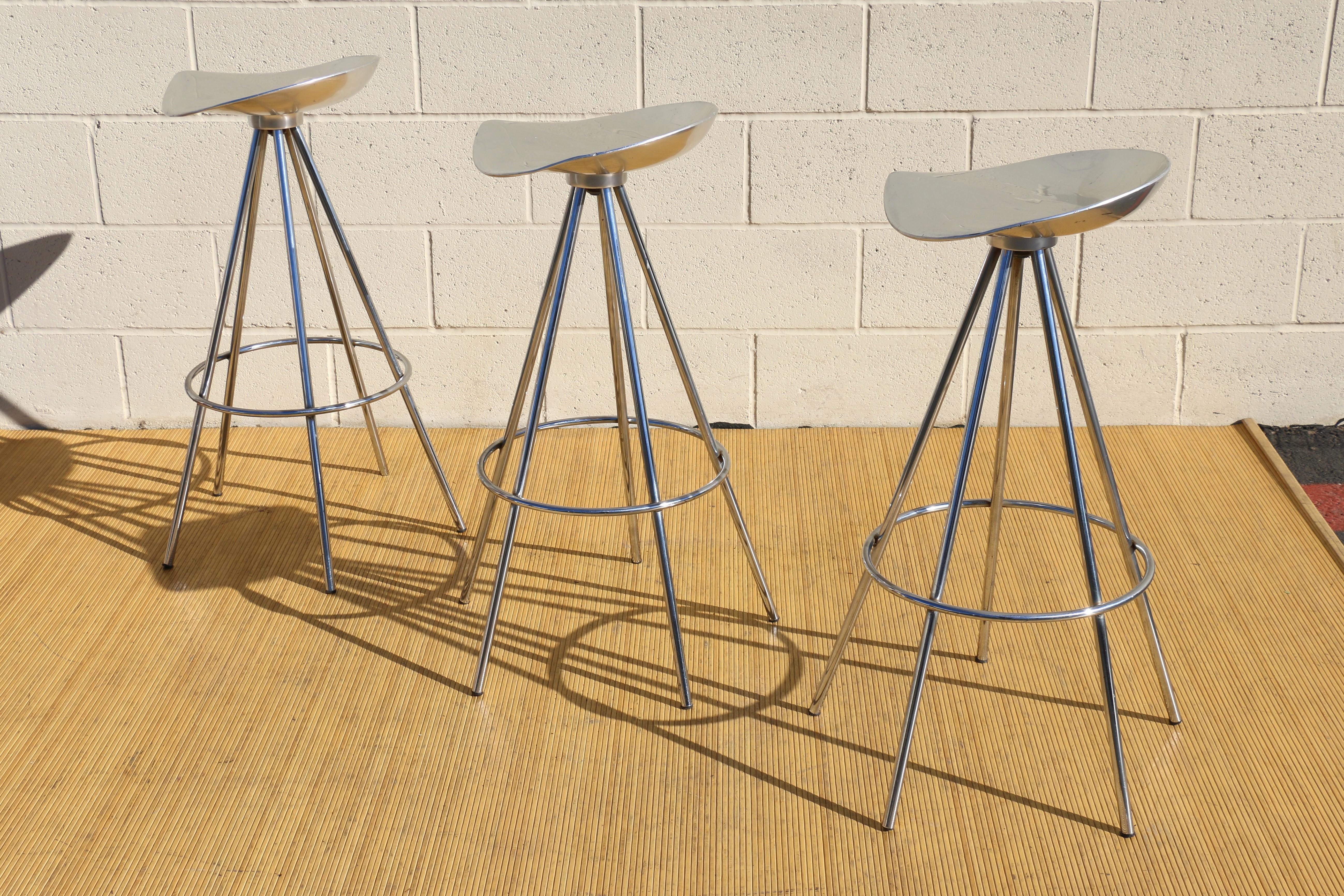 Ensemble vintage de trois tabourets de bar jamaïcains, années 1970 en vente 2