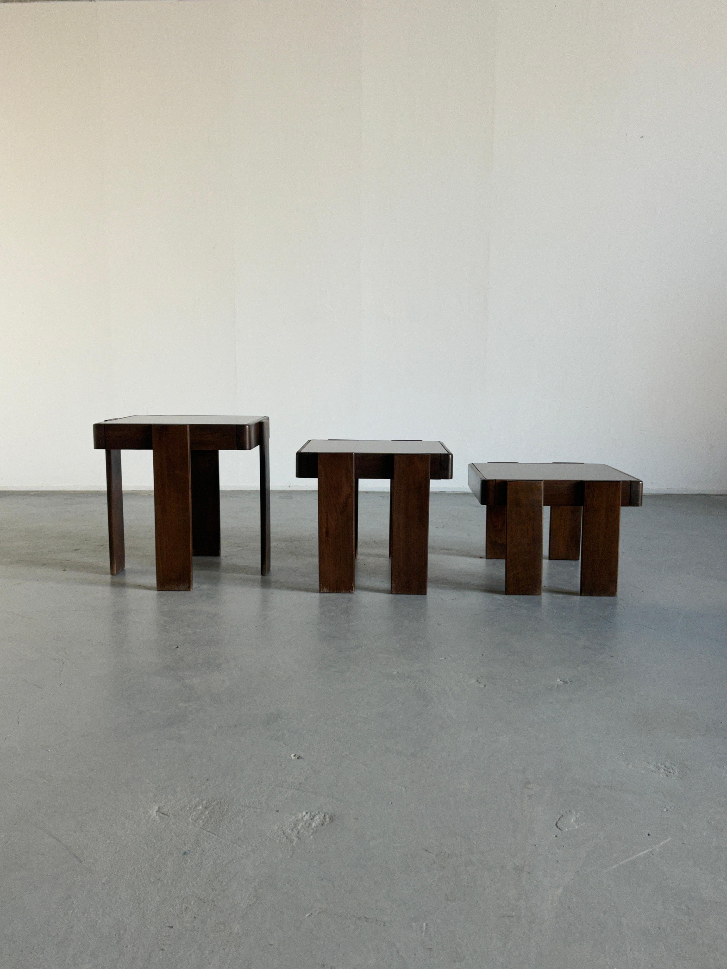 Mid-Century Modern Vintage Set of Three Nesting Tables, Designed by Gianfranco Frattini for Cassina