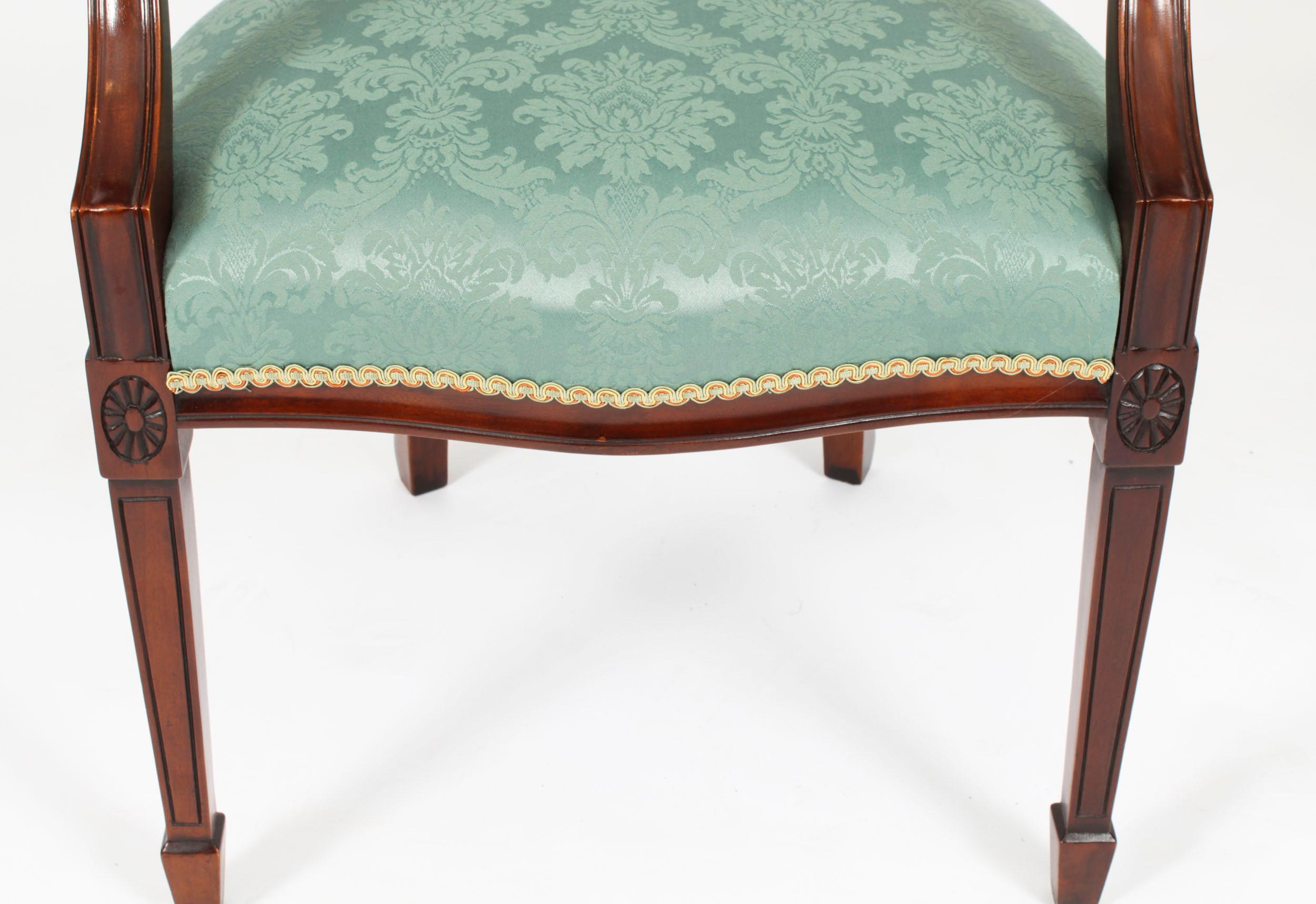 Vintage Set of Twelve Federal Revival shield back dining chair 20th C For Sale 11